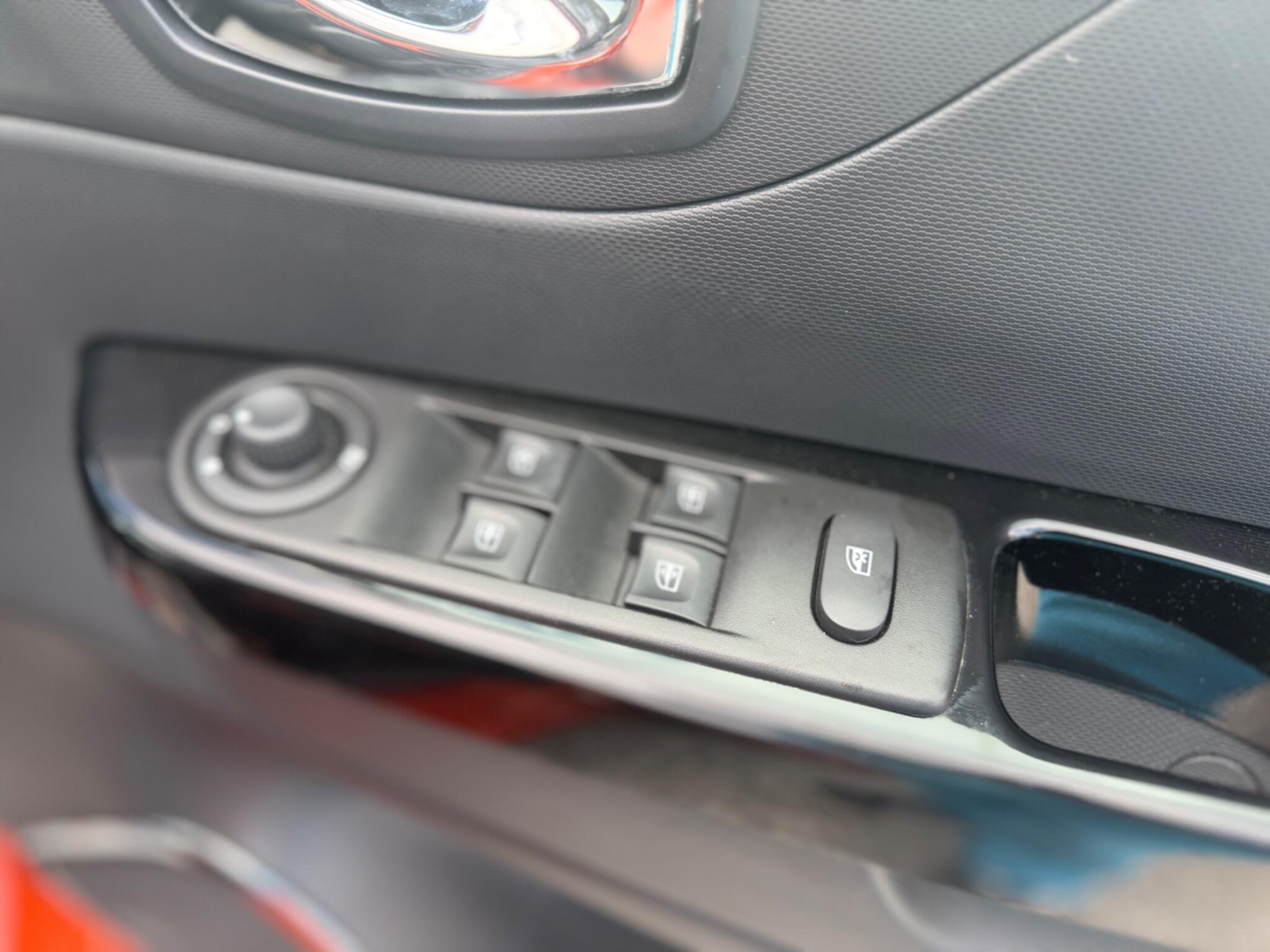 Renault Captur - Image 16