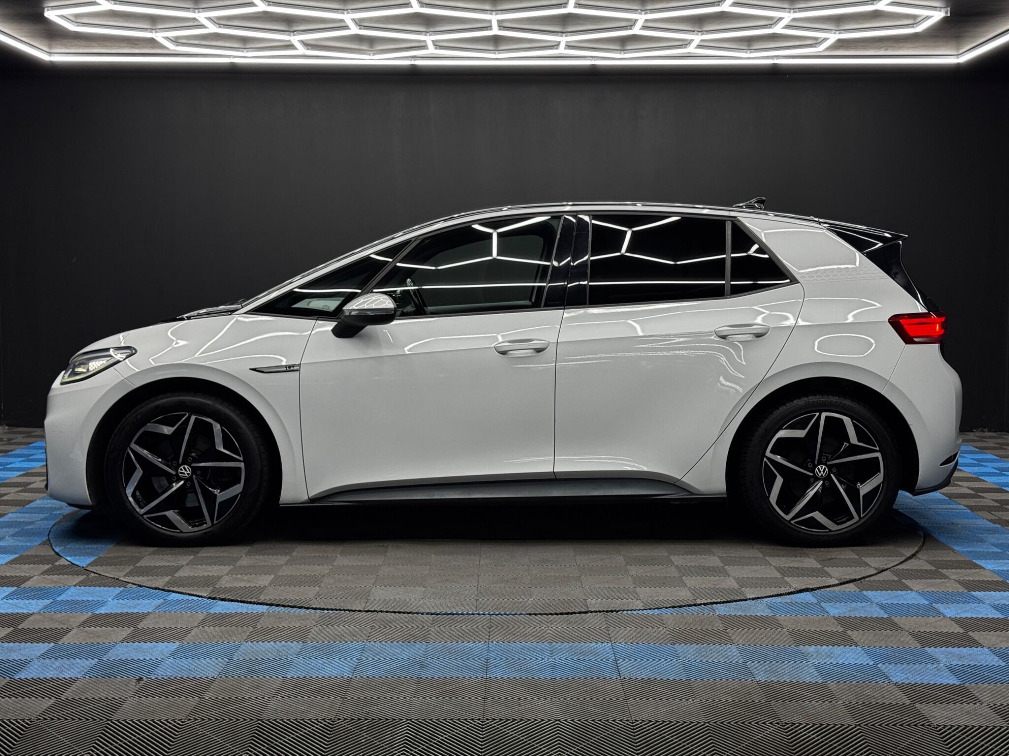 Volkswagen ID.3 - Image 8