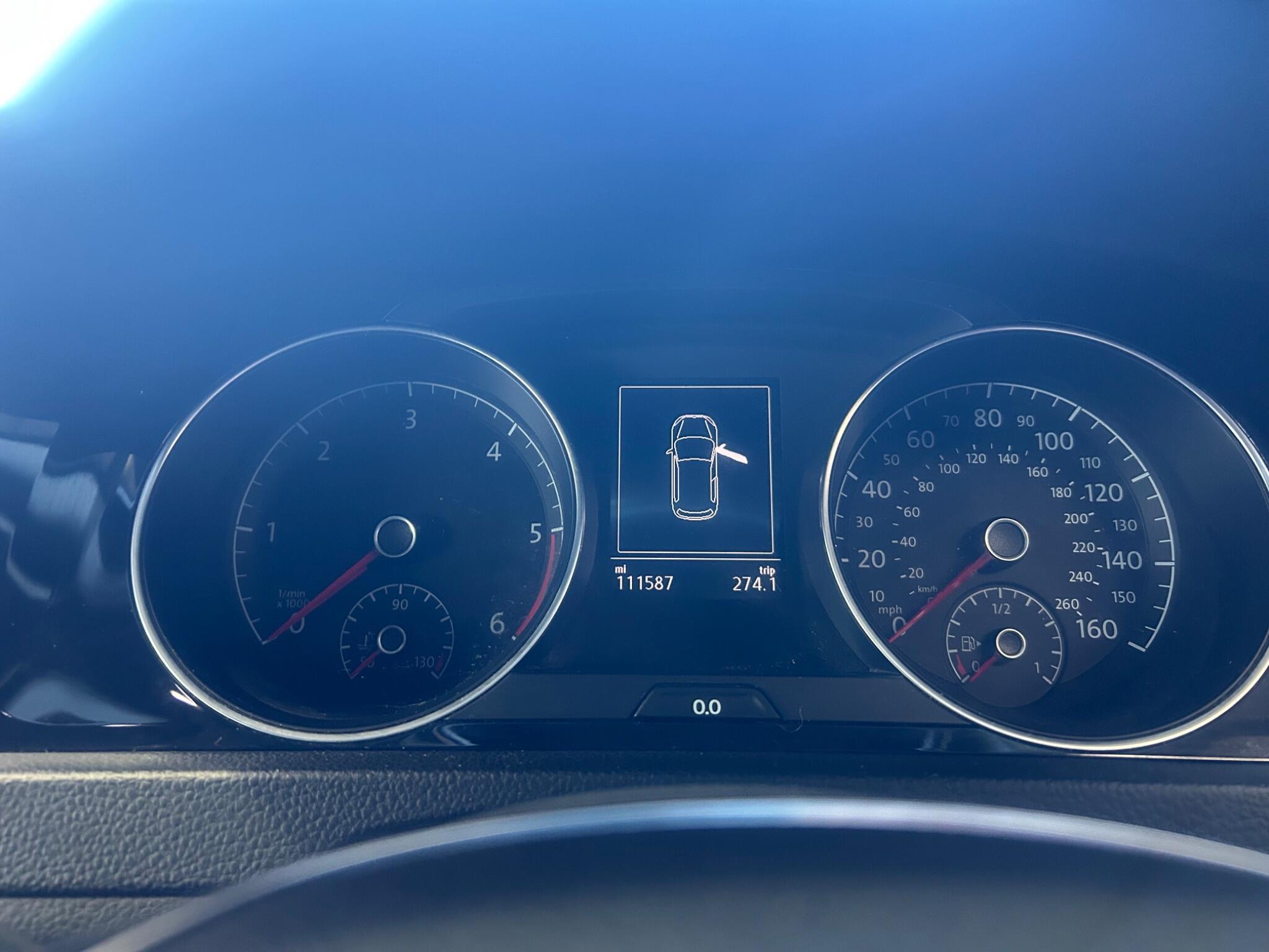 Volkswagen Golf - Image 34