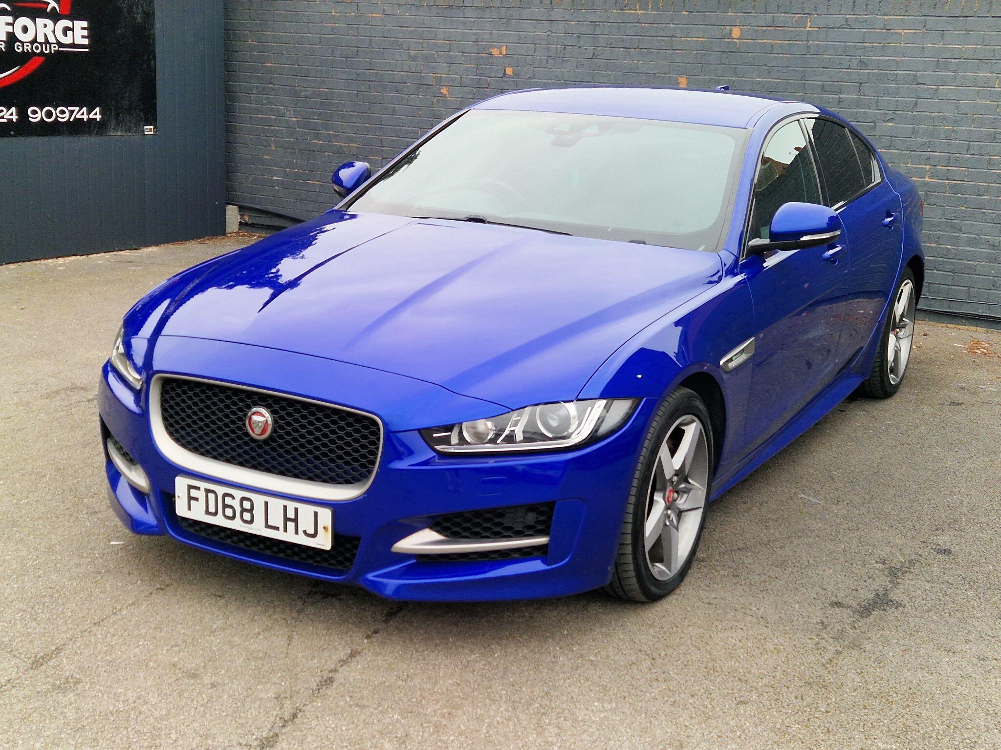 Jaguar XE - Image 5