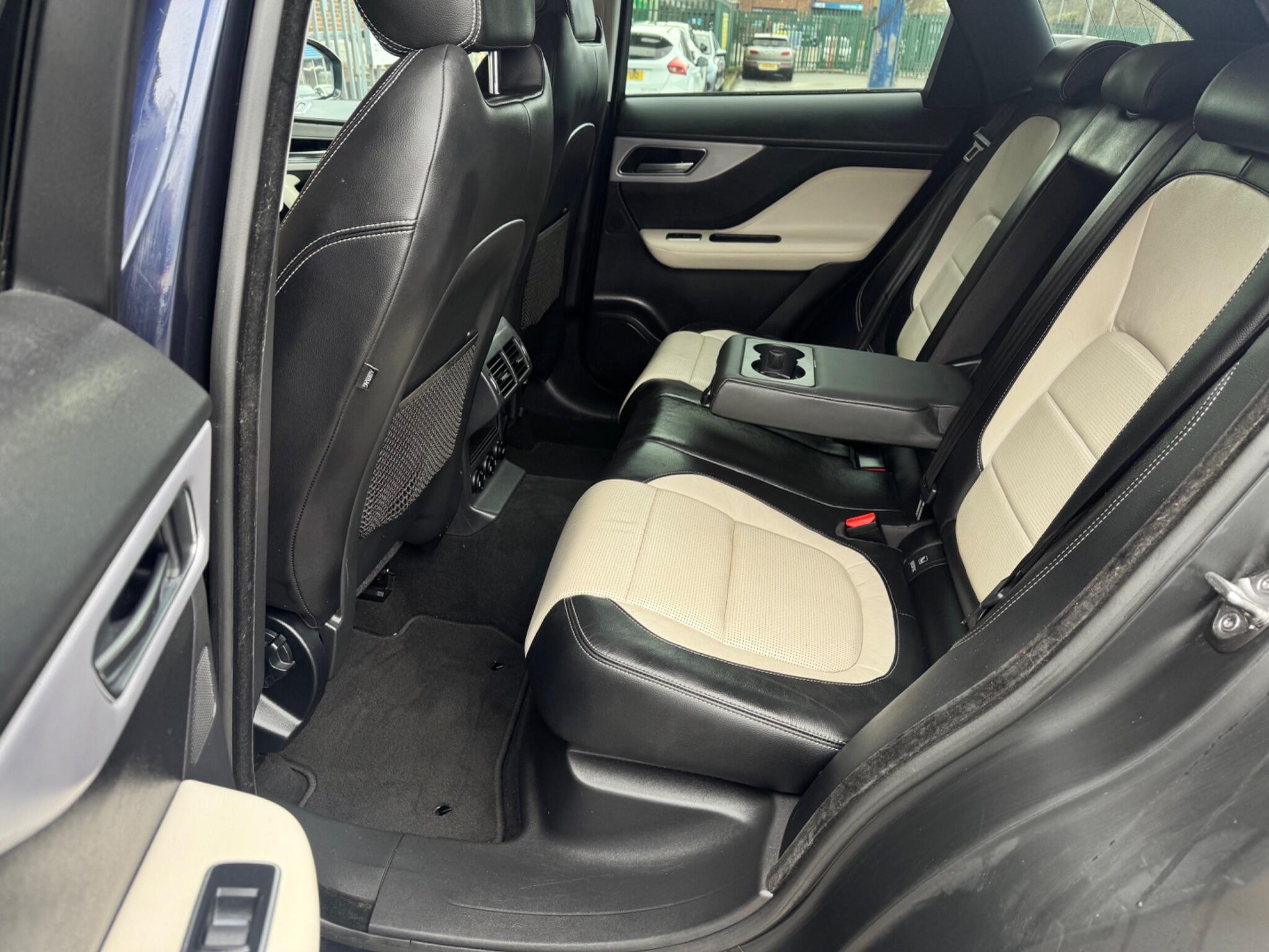 Jaguar F-Pace - Image 23