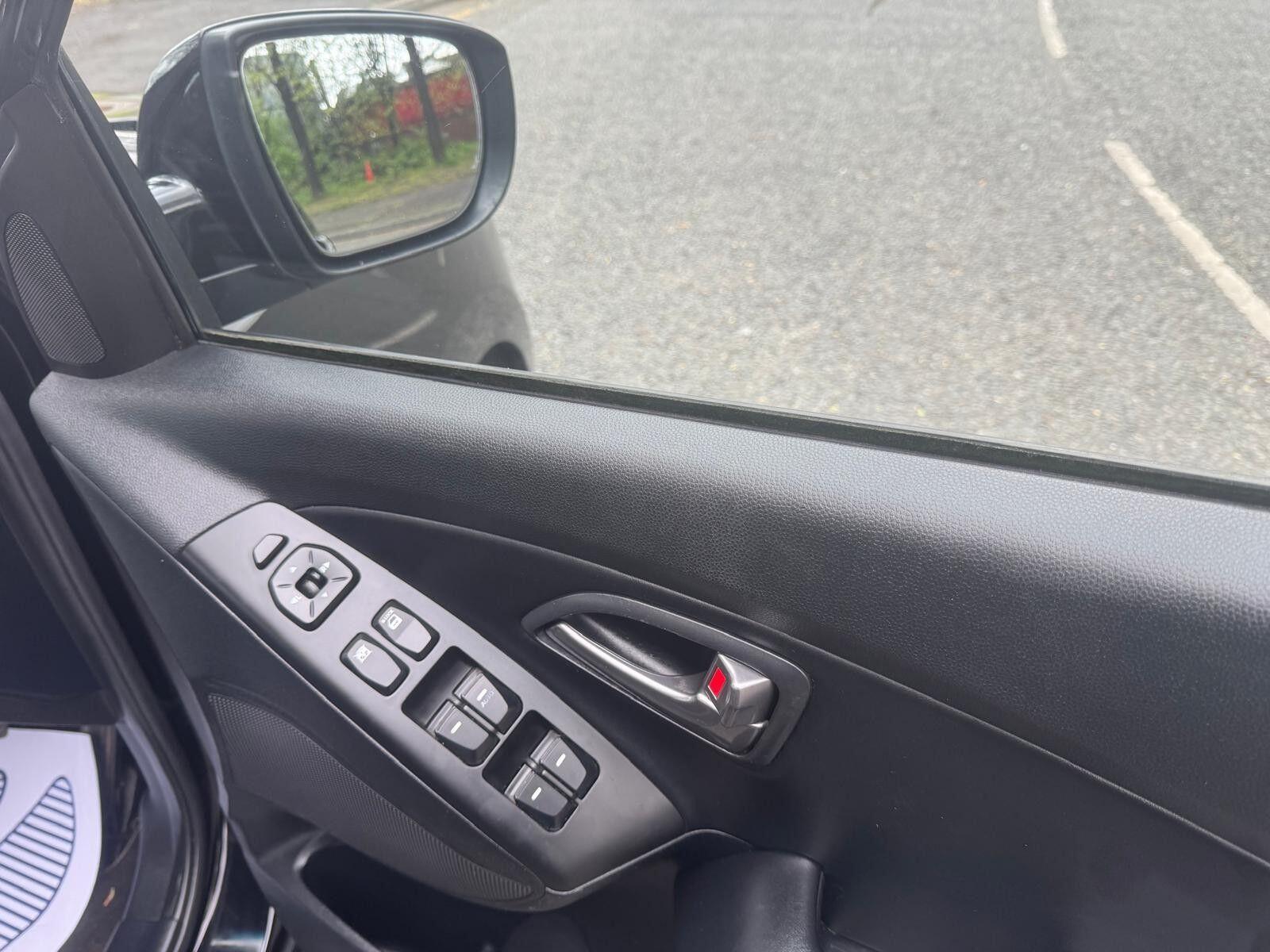 Hyundai ix35 - Image 34