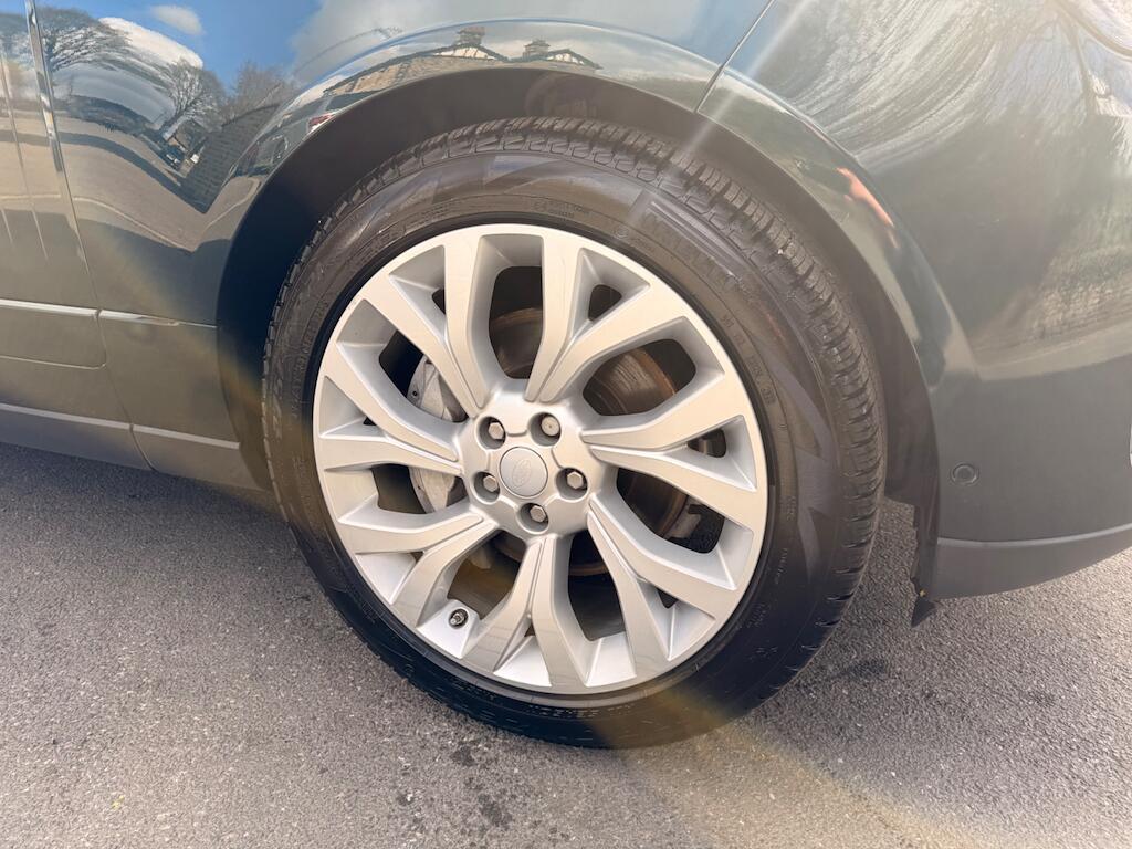 Land Rover Range Rover - Image 18