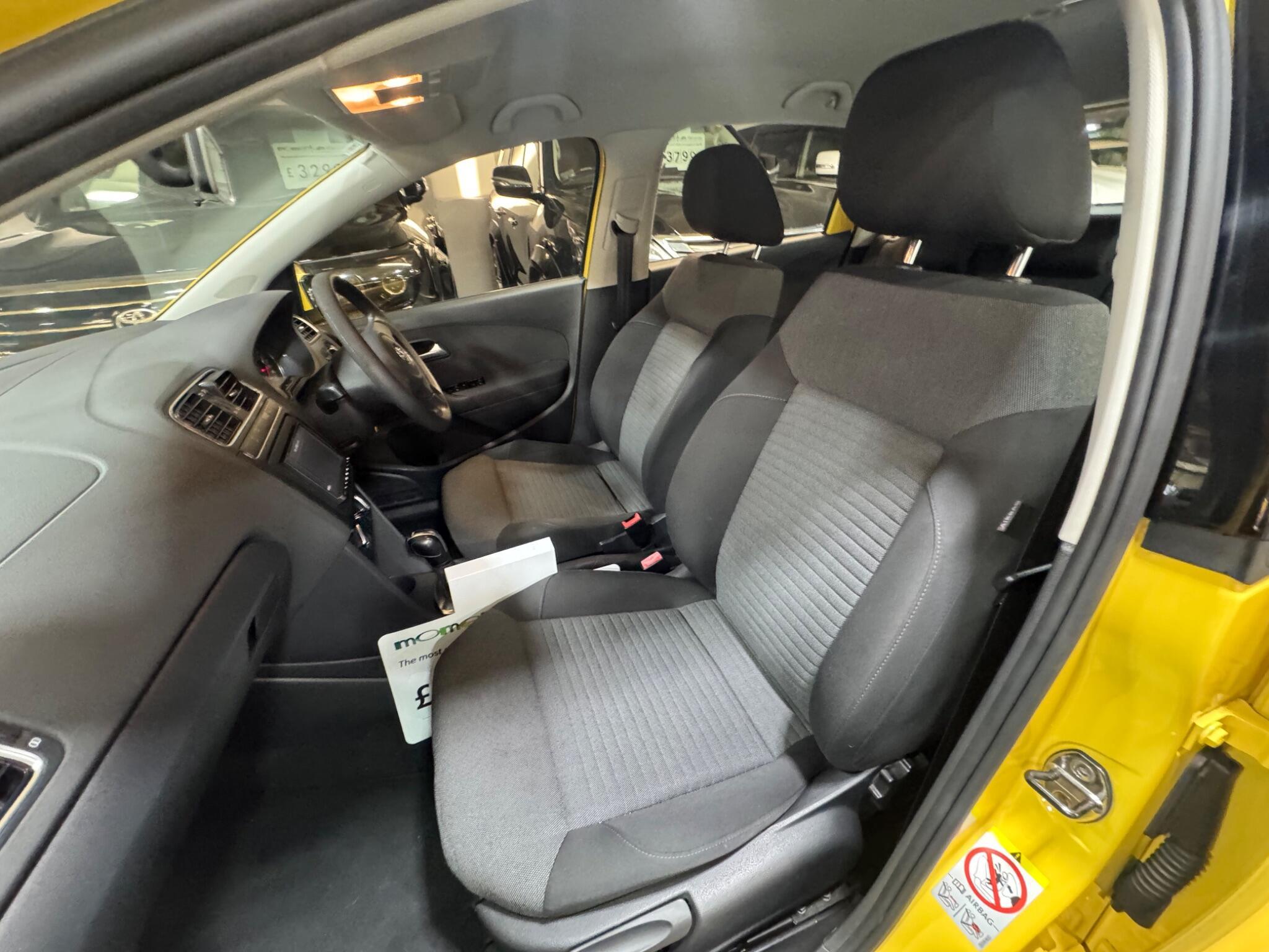 Volkswagen Polo - Image 9