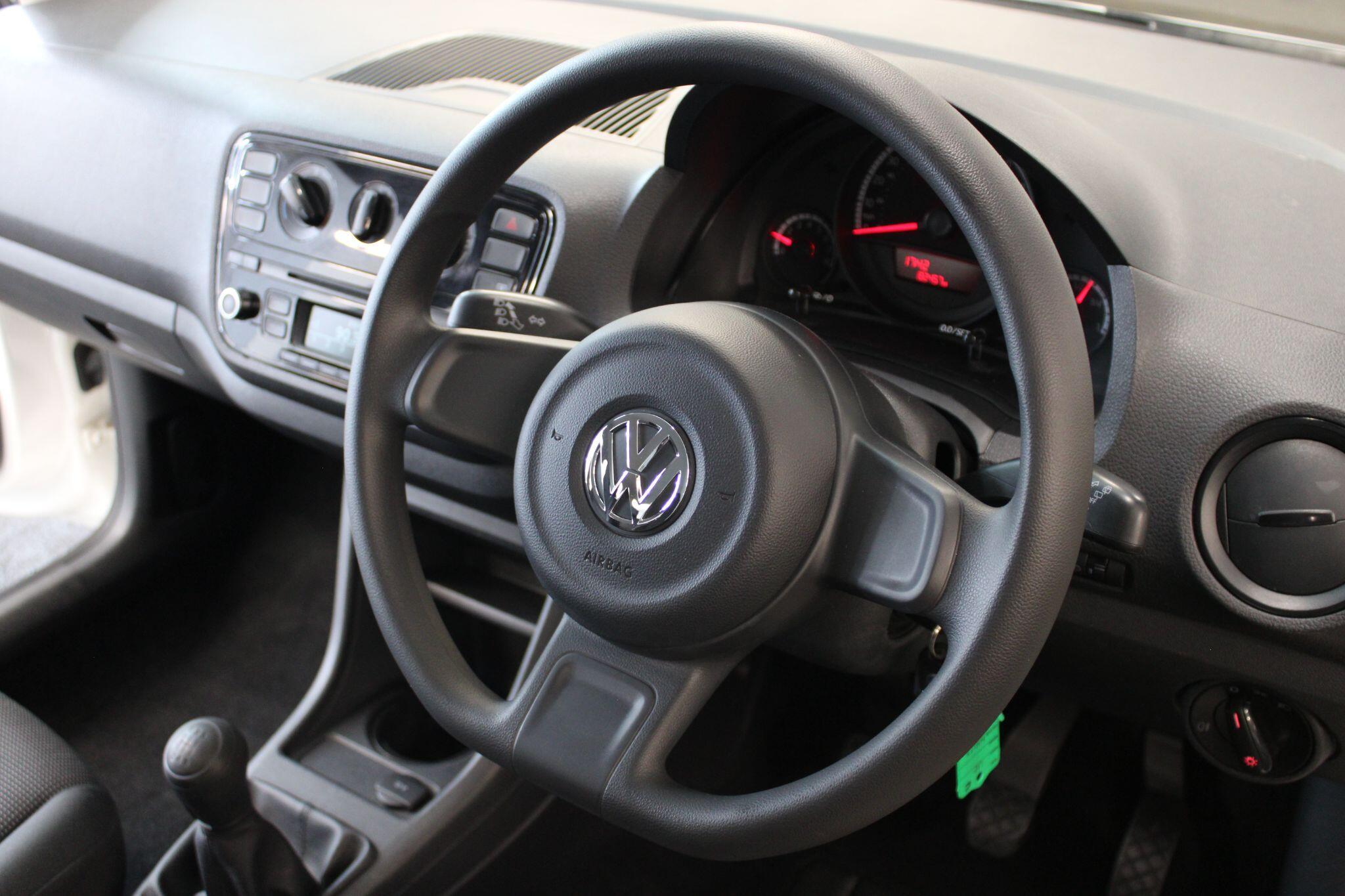 Volkswagen up! - Image 23