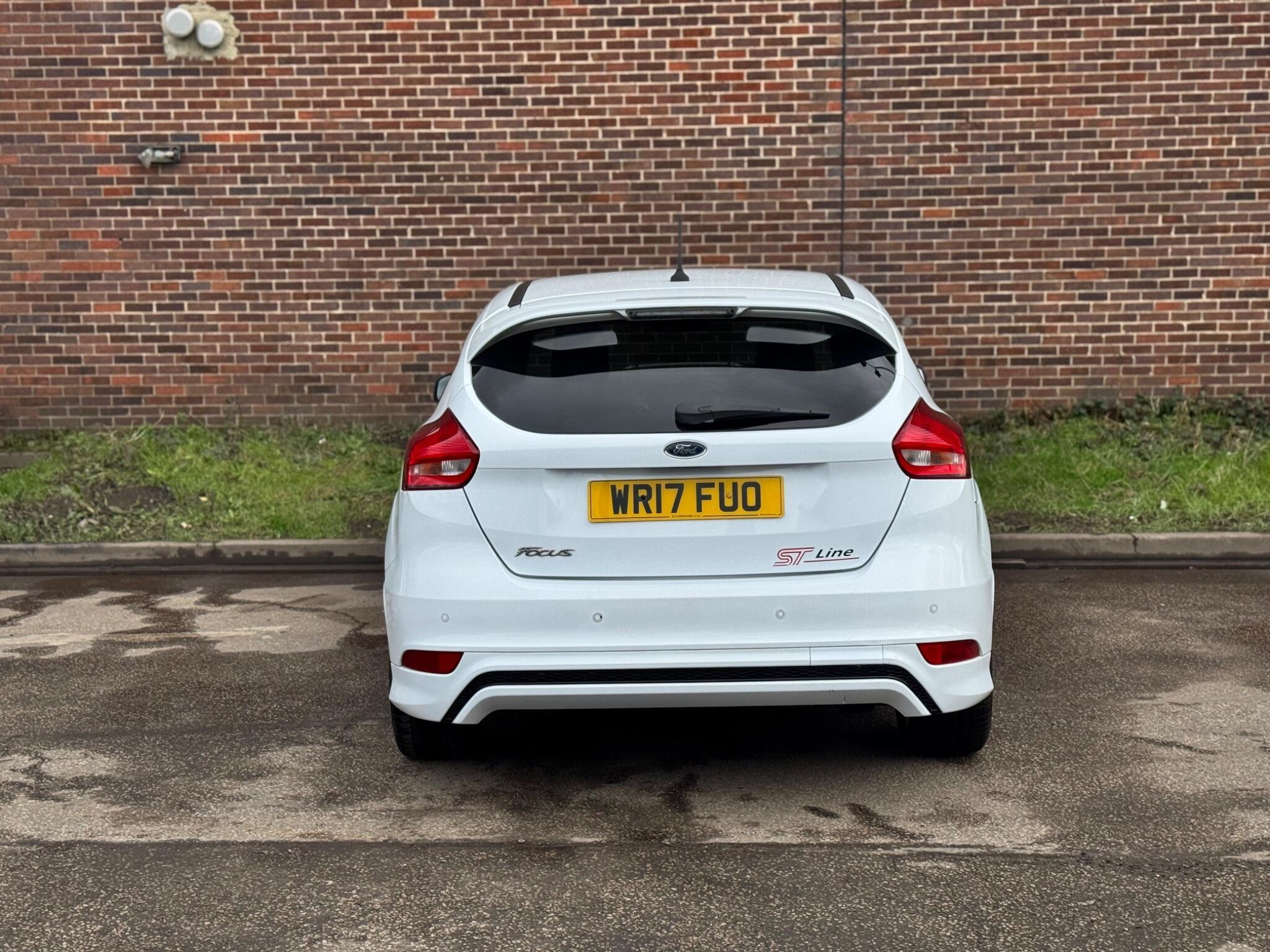 Ford Focus - Image 5