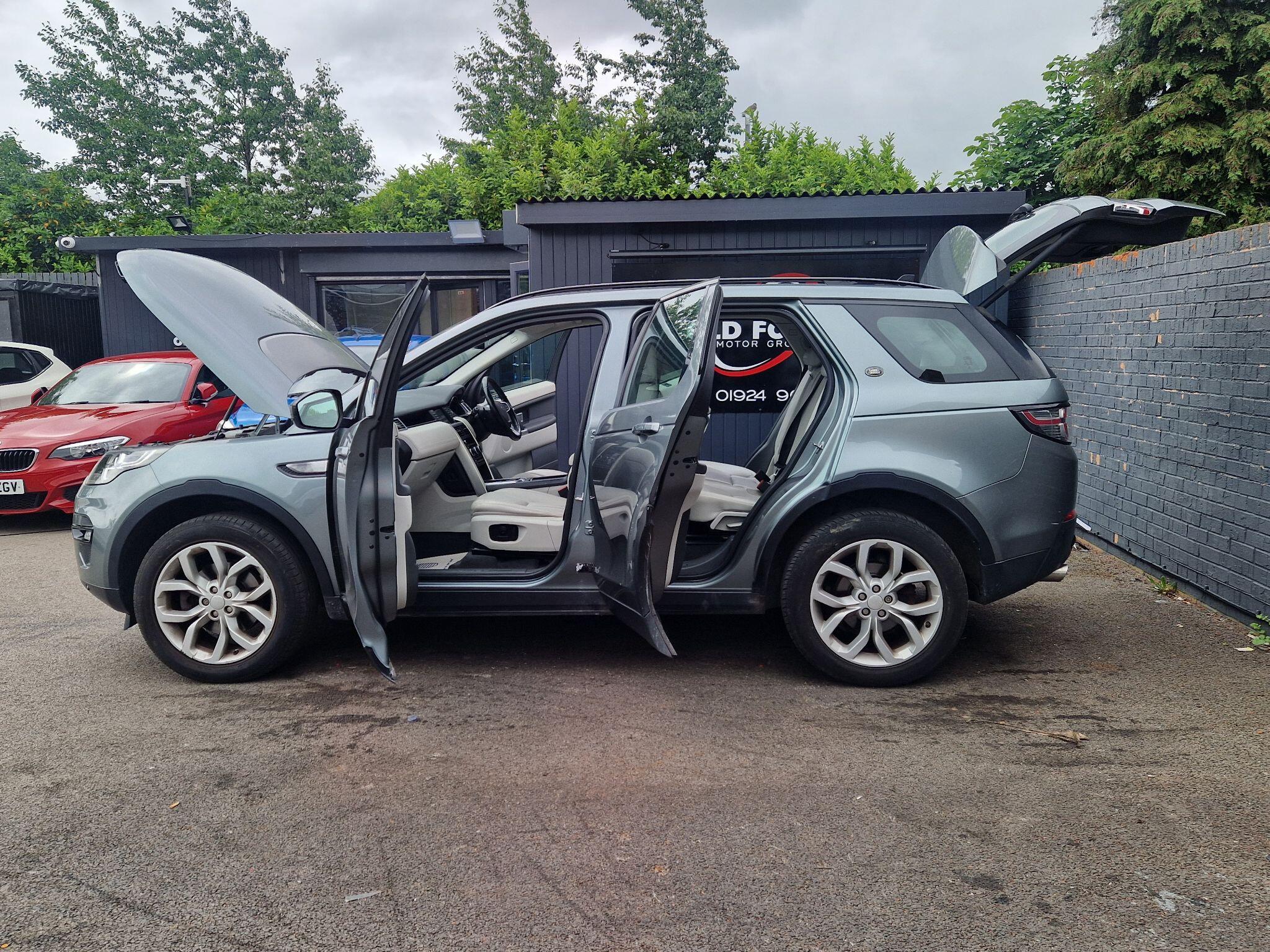 Land Rover DISCOVERY SPORT - Image 15