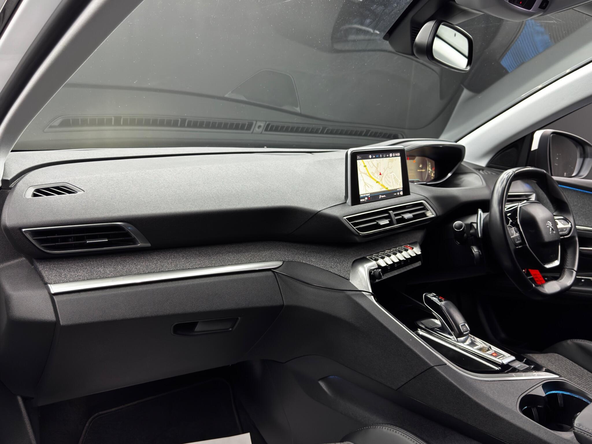 Peugeot 3008 - Image 11