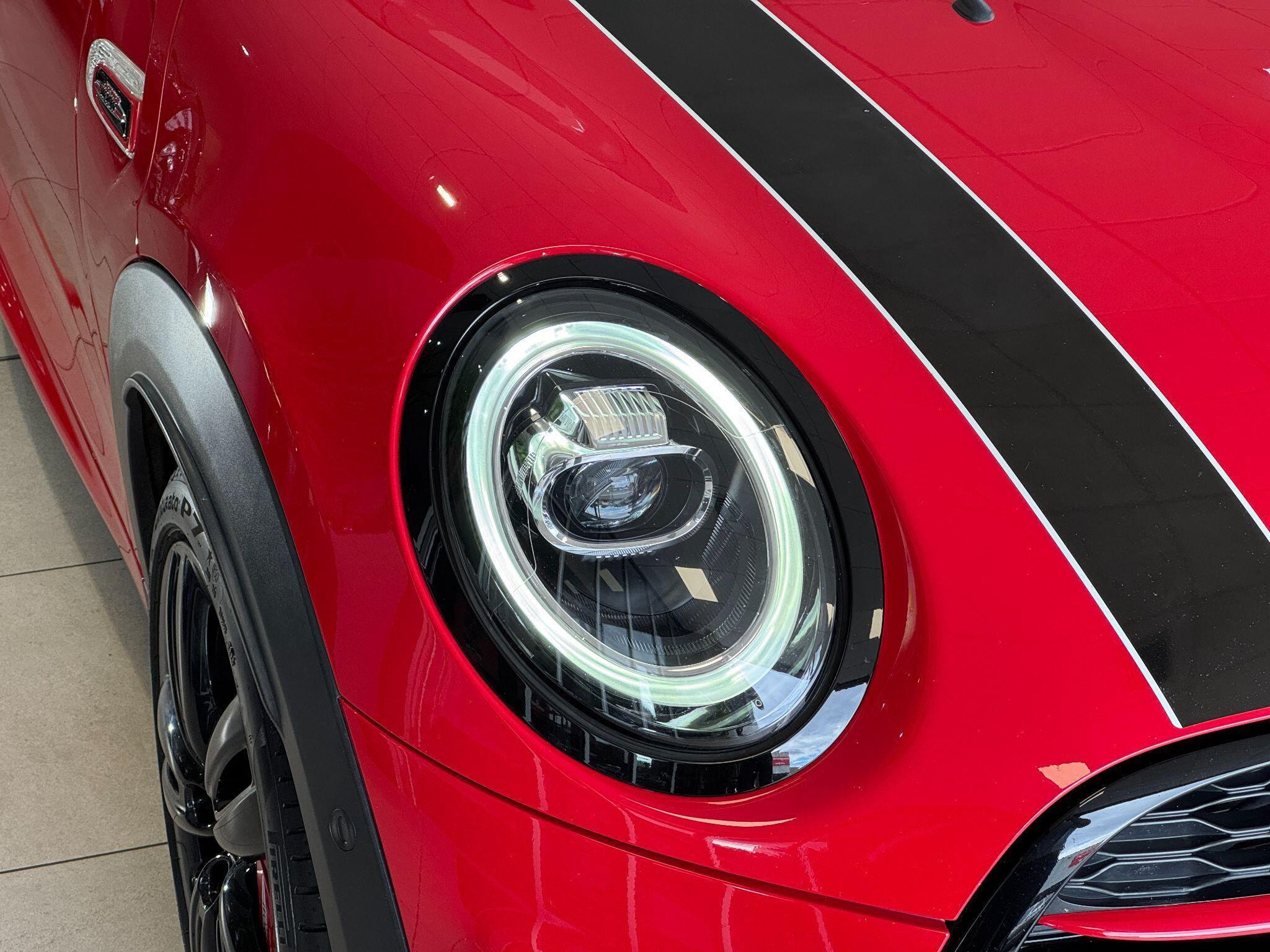 MINI Convertible - Image 10