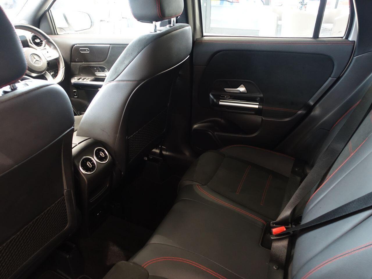 Mercedes-benz GLA - Image 41