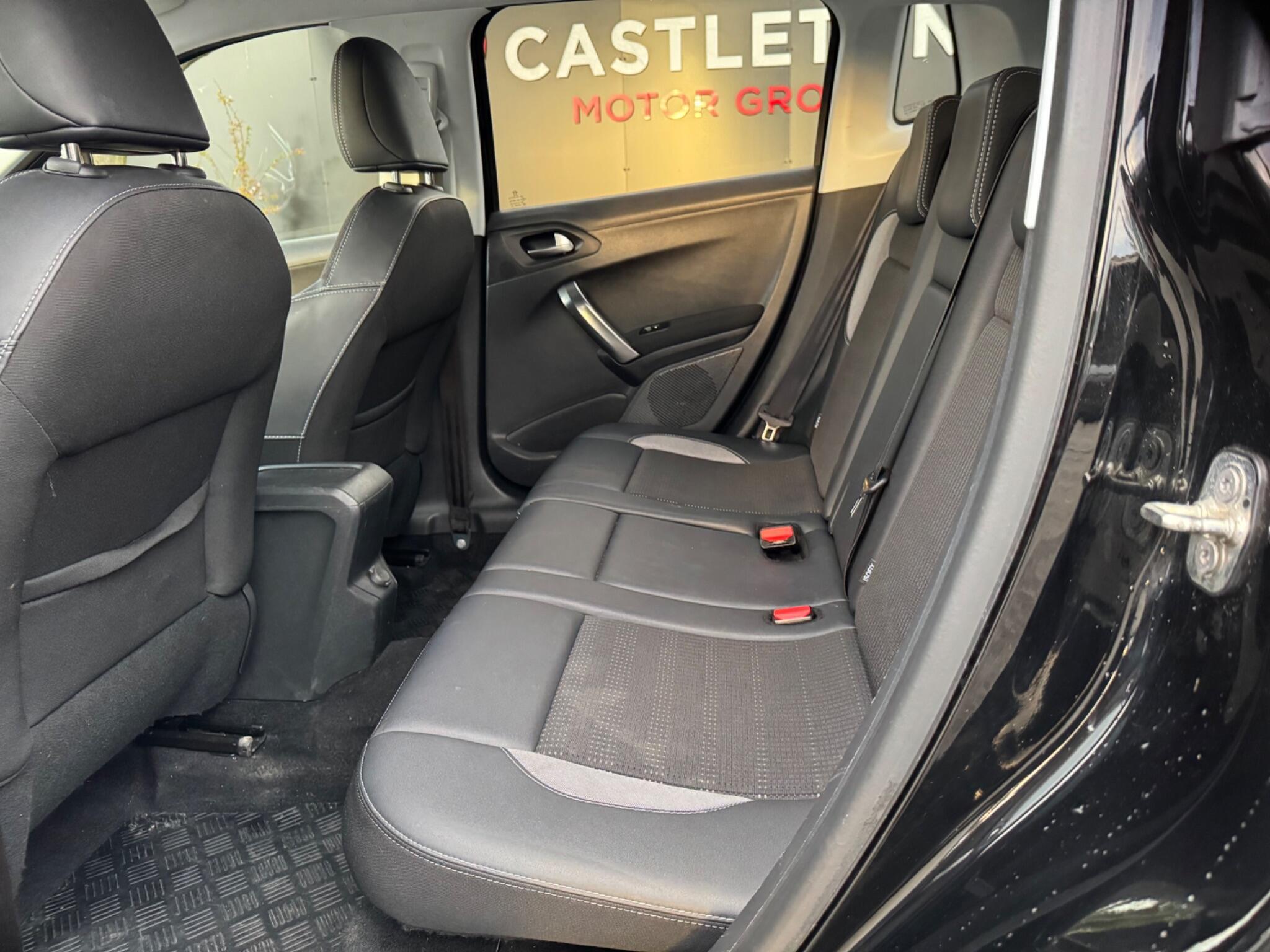 Peugeot 2008 - Image 14