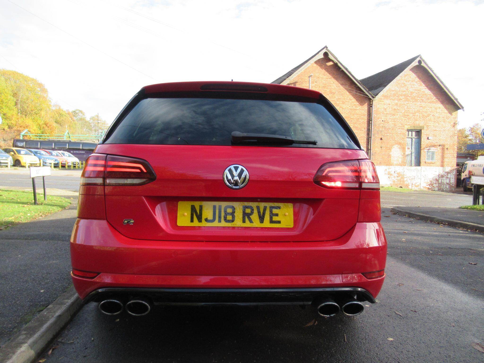 Volkswagen Golf - Image 5