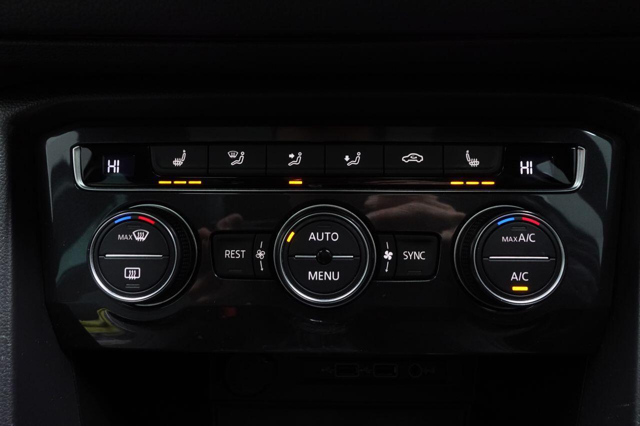 Volkswagen Tiguan - Image 40