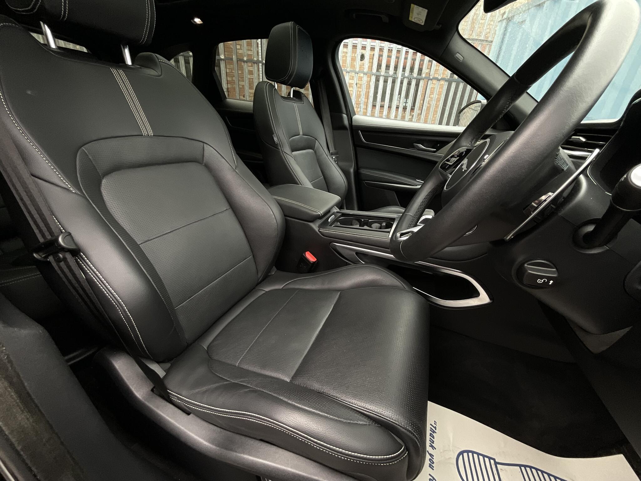 Jaguar F-Pace - Image 8