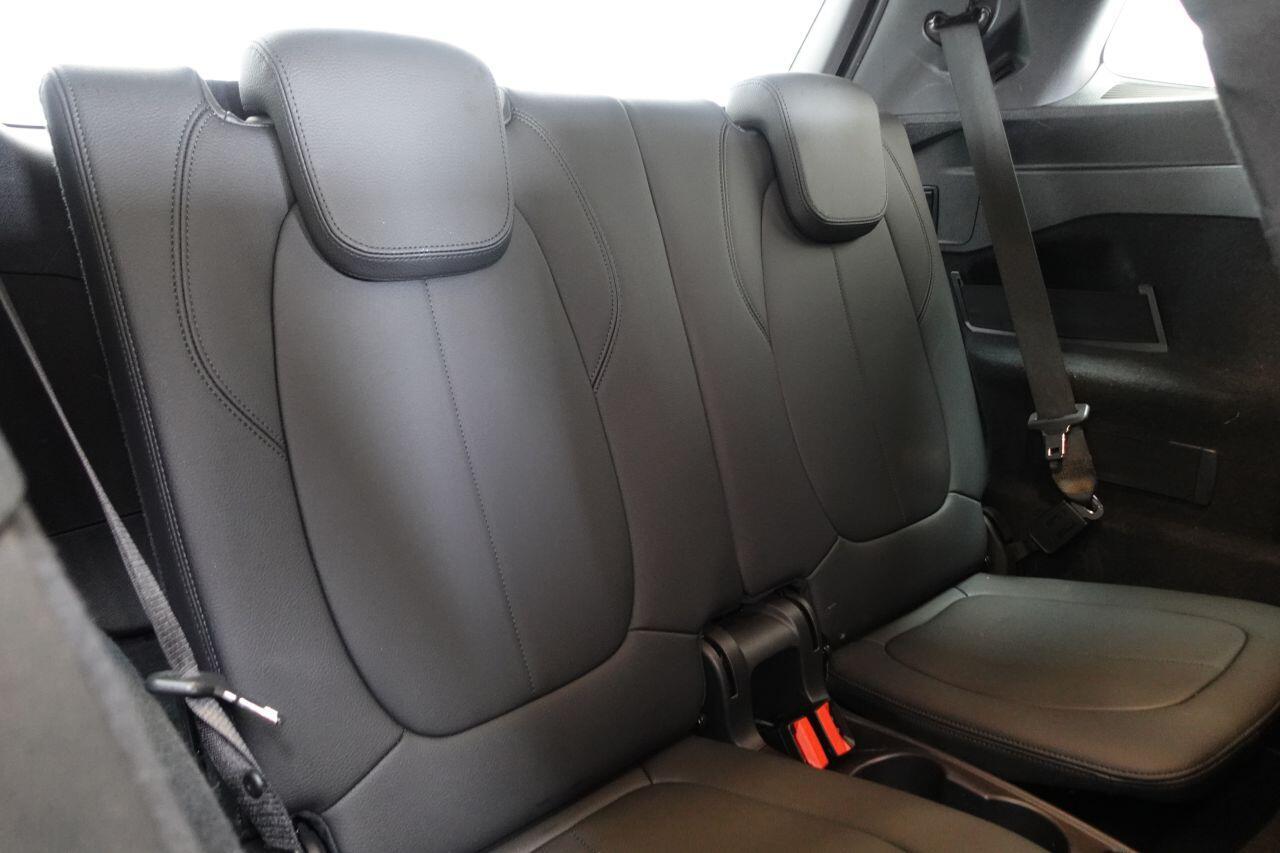 BMW 2 Series Gran Tourer - Image 11