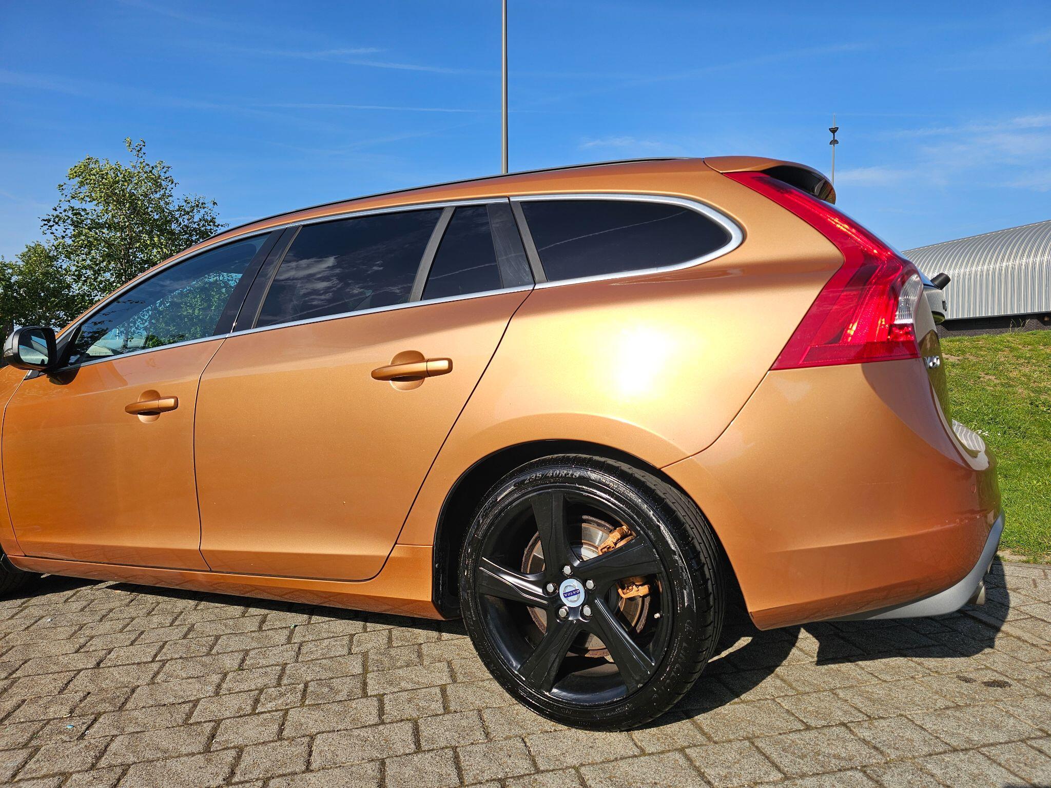 Volvo V60 - Image 9