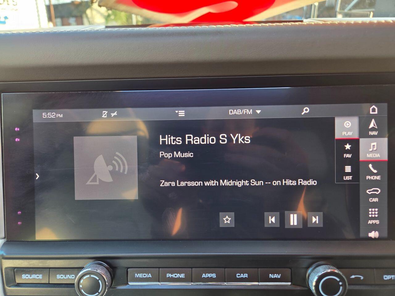 Porsche Macan - Image 26