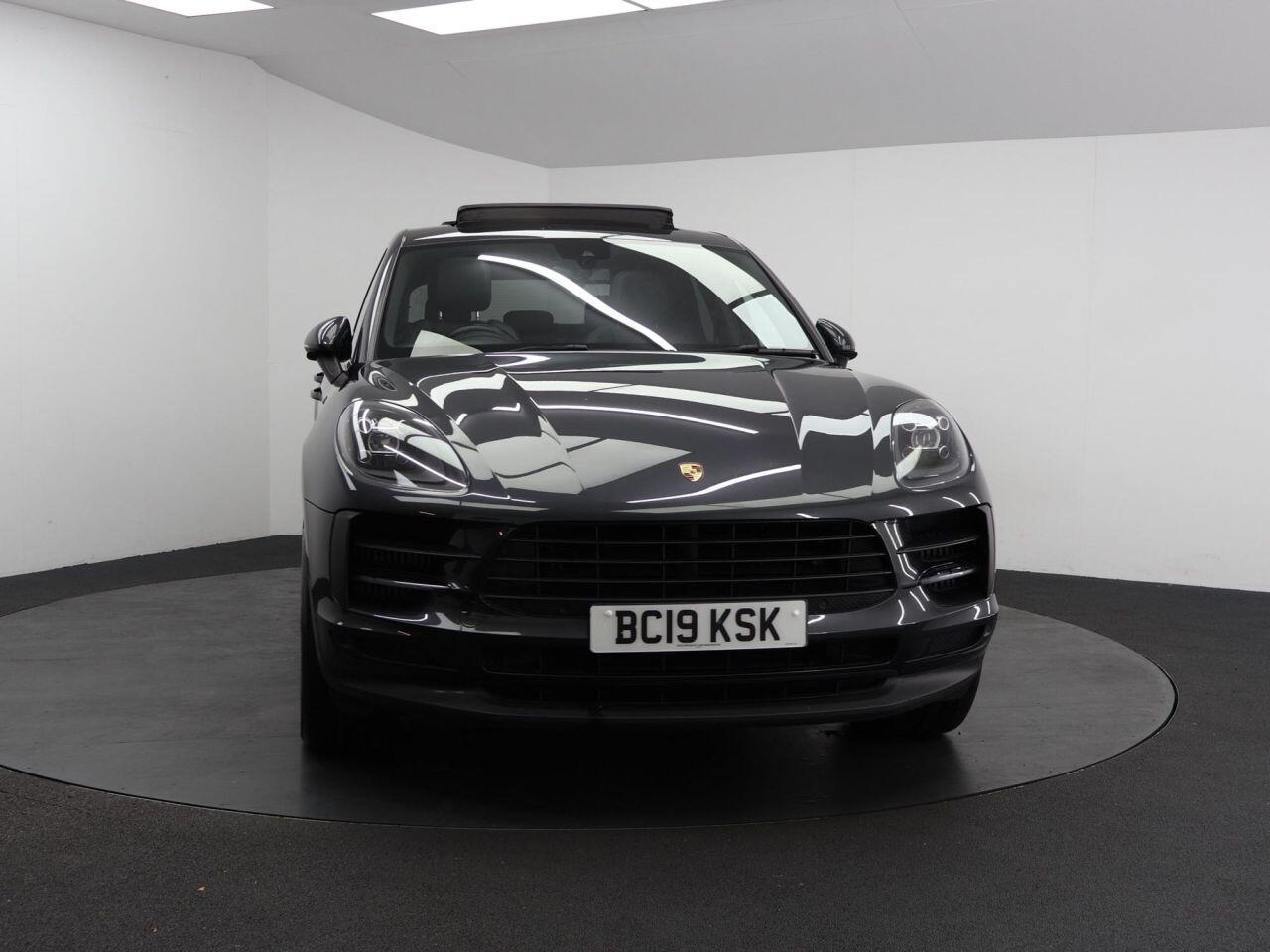 Porsche Macan - Image 5