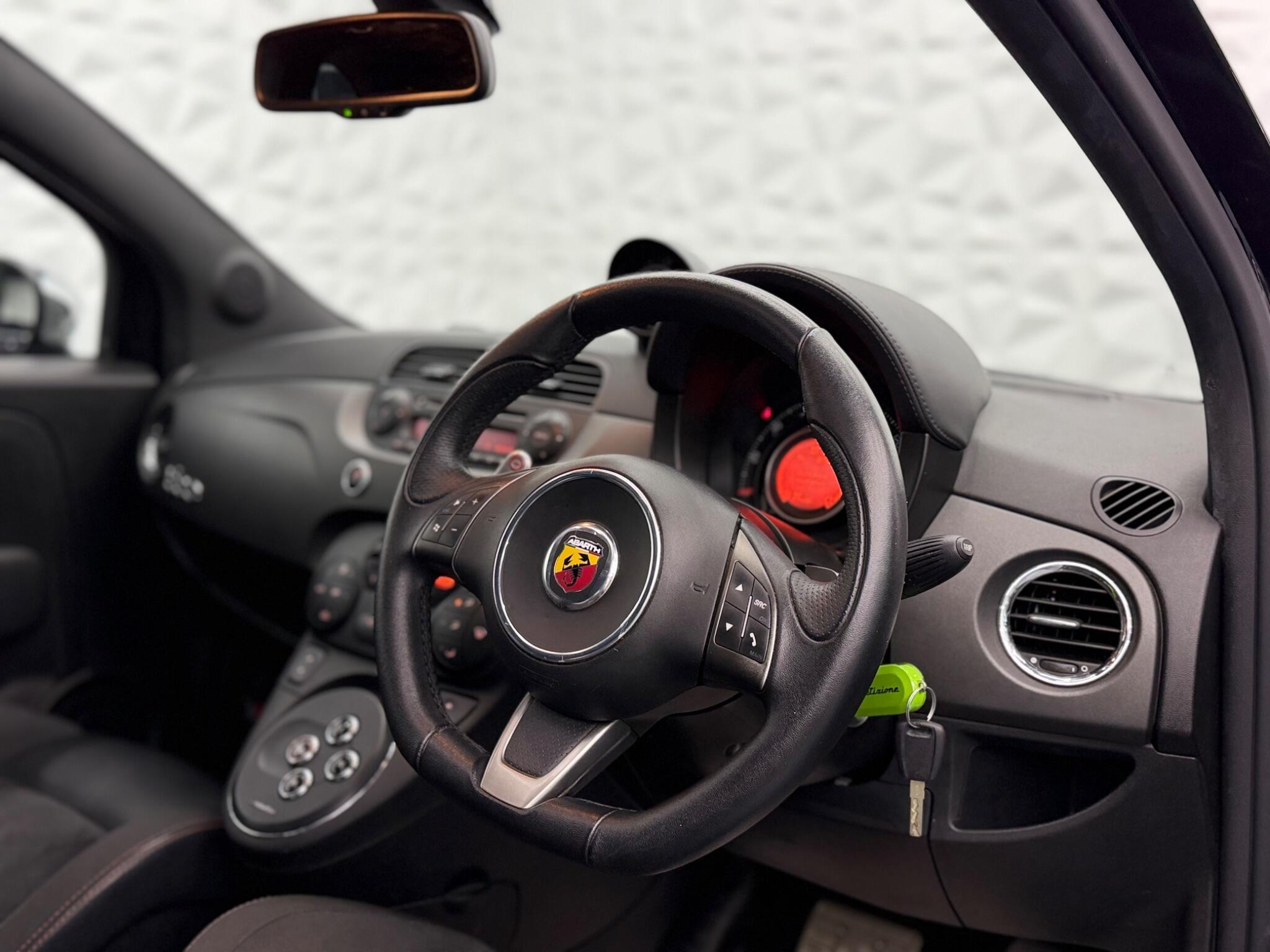 Abarth 595 - Image 27