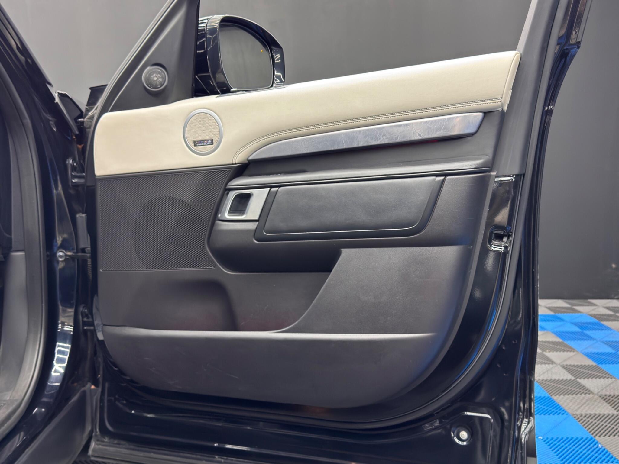 Land Rover Discovery - Image 46