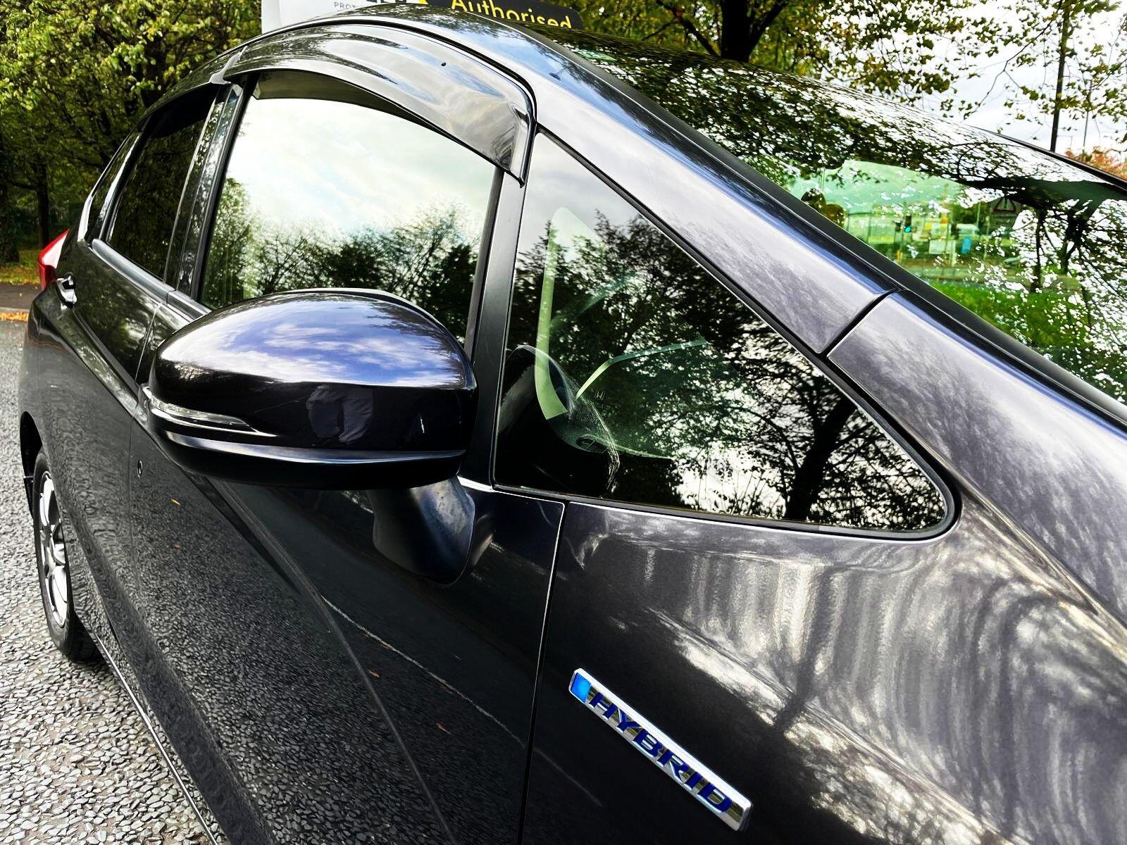 Honda FIT - Image 13