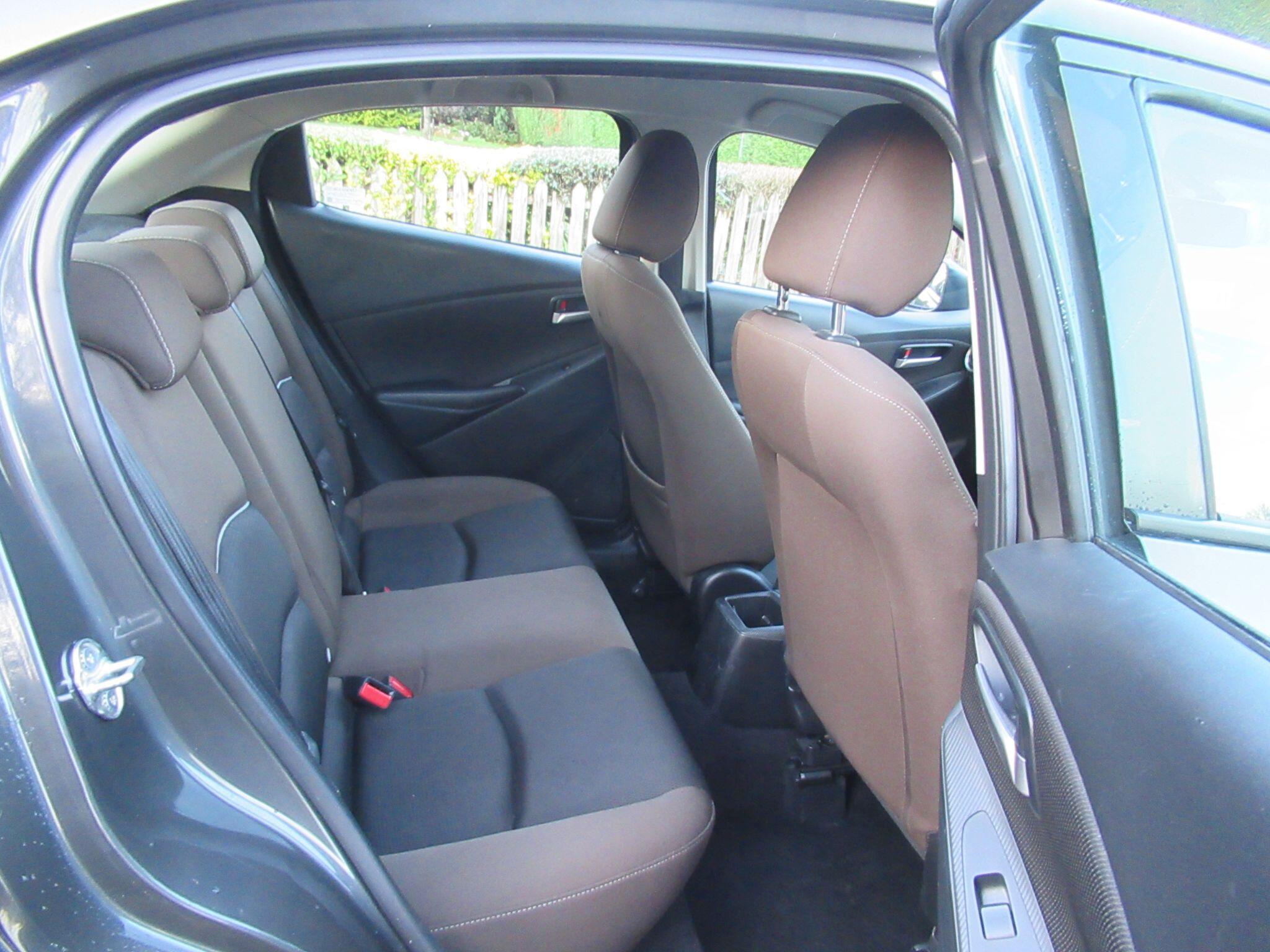 Mazda MAZDA2 - Image 19