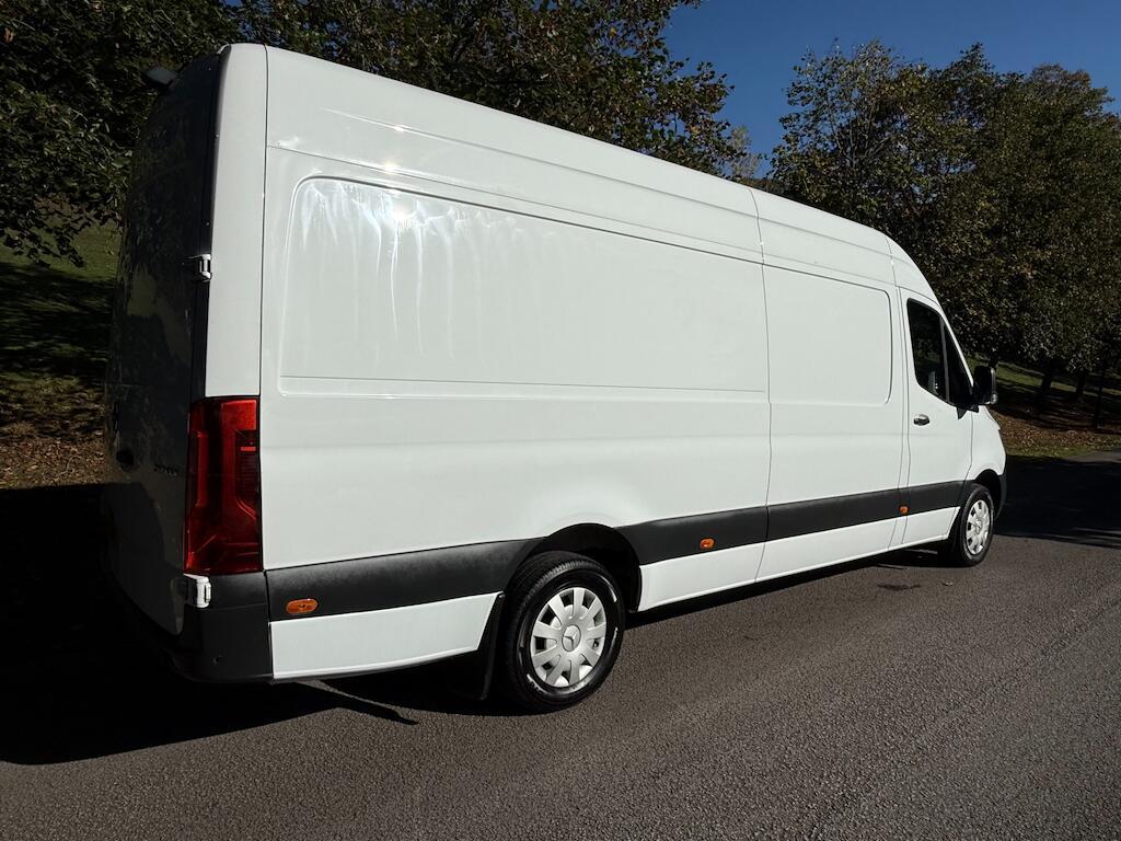 Mercedes Sprinter - Image 3