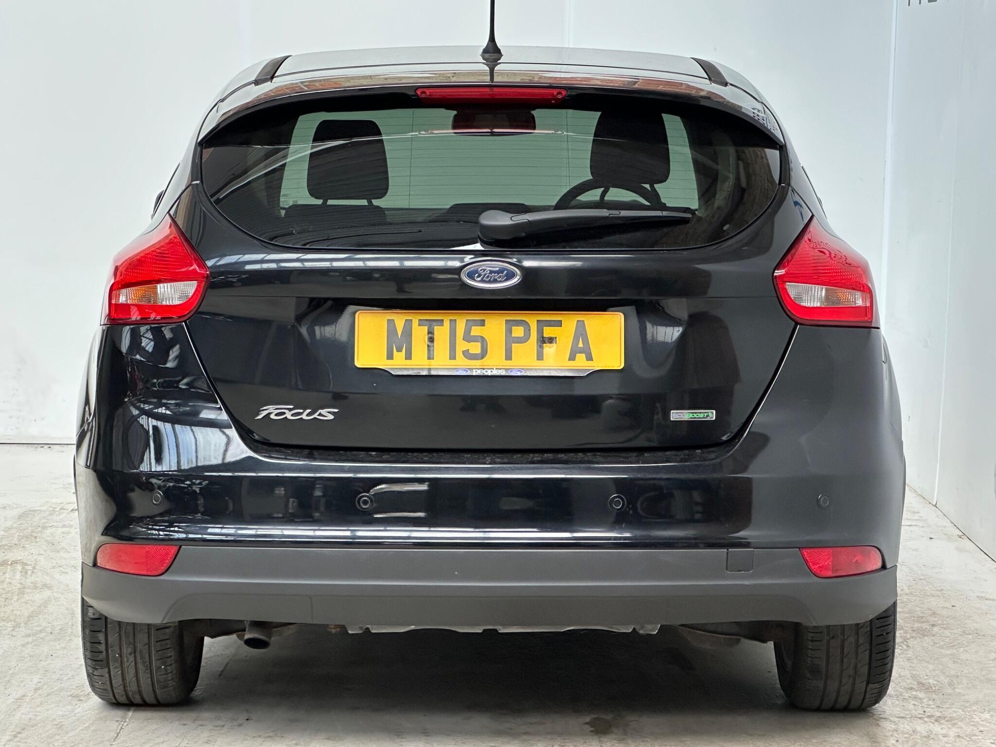 Ford Focus - Image 6