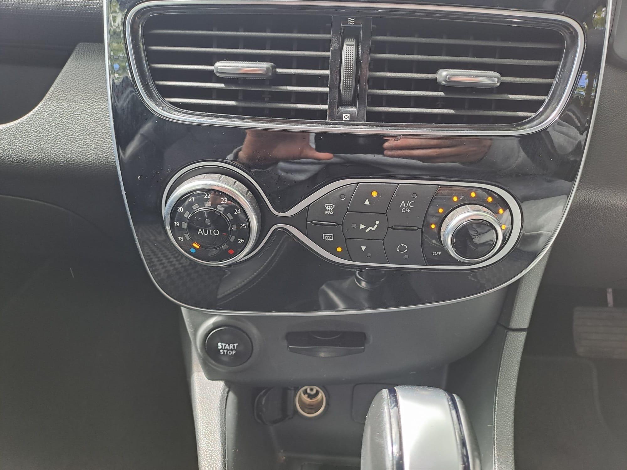 Renault Clio - Image 3