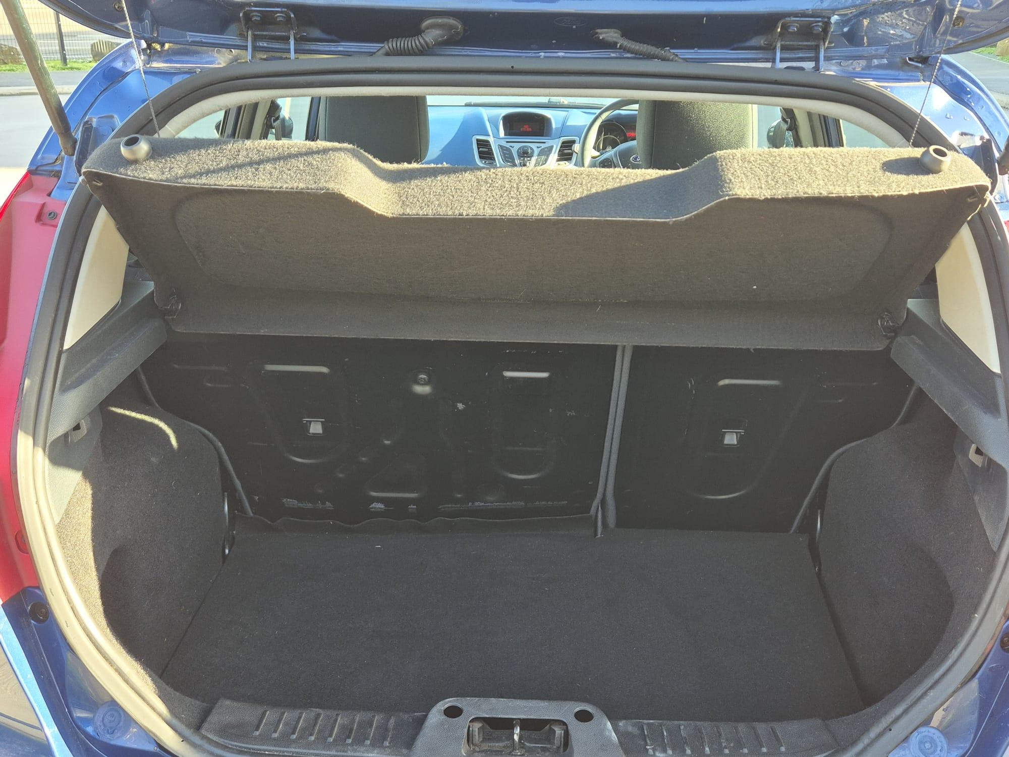 Ford Fiesta - Image 17