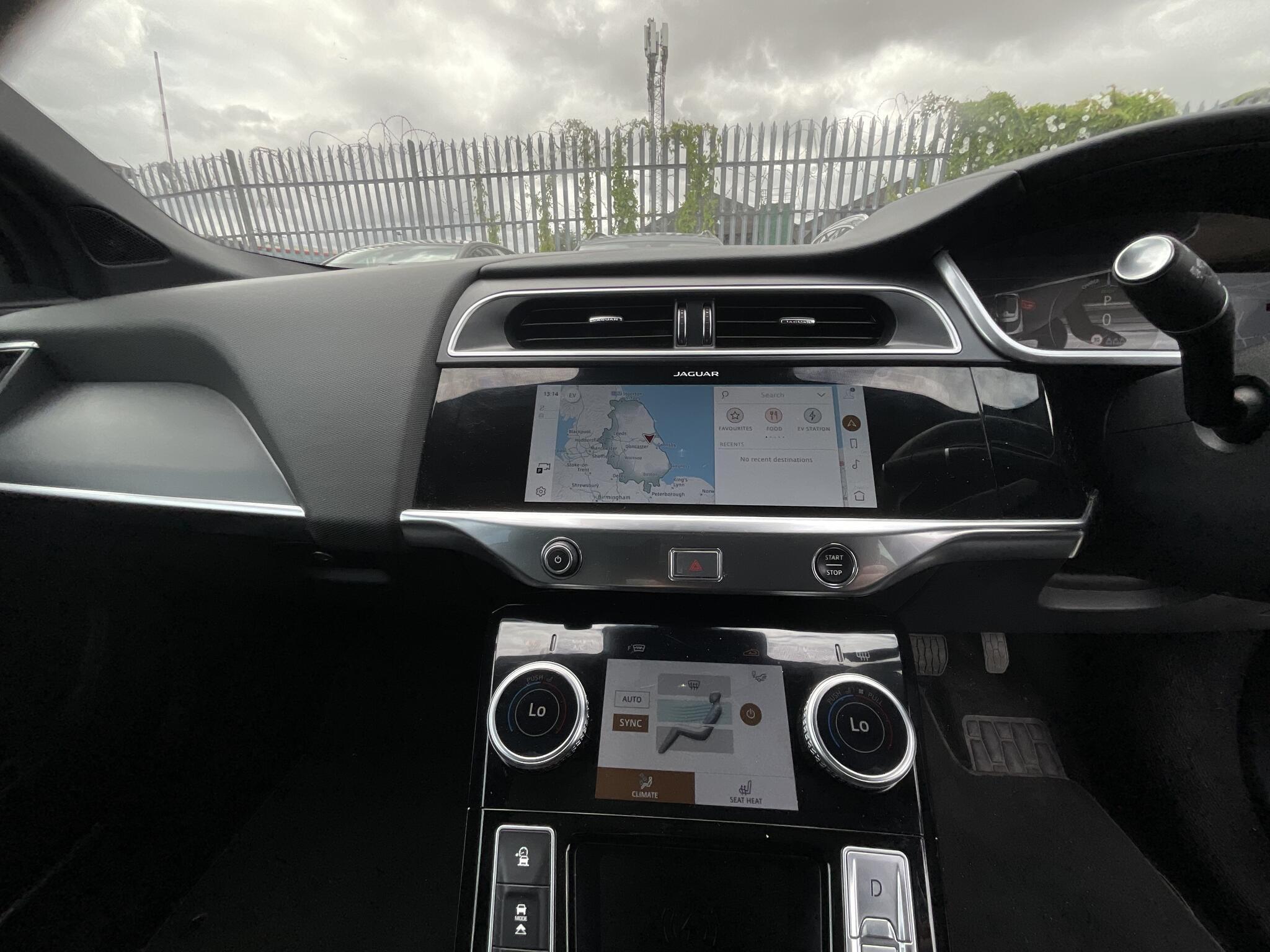 Jaguar I-Pace - Image 19