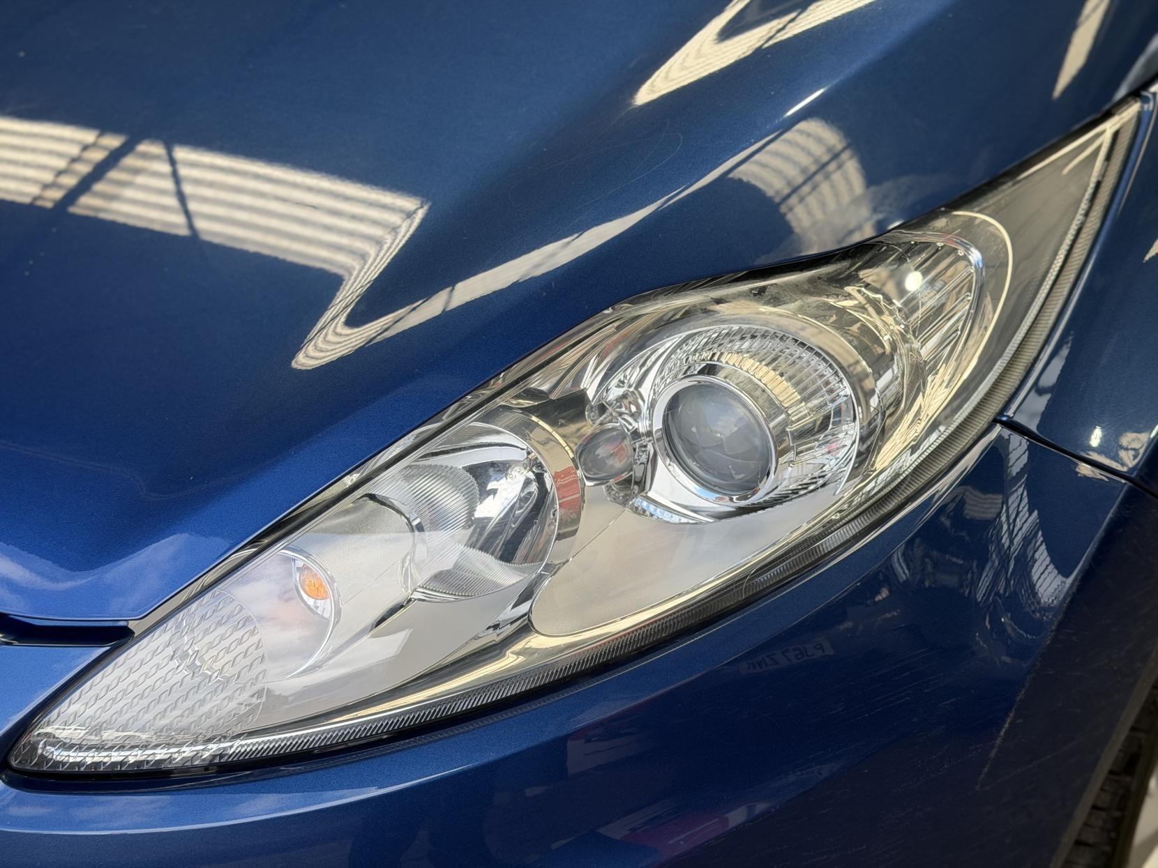 Ford Fiesta - Image 10