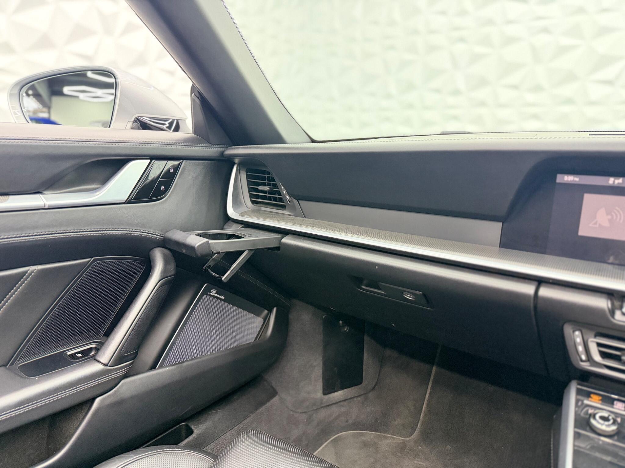 Porsche 911 - Image 42