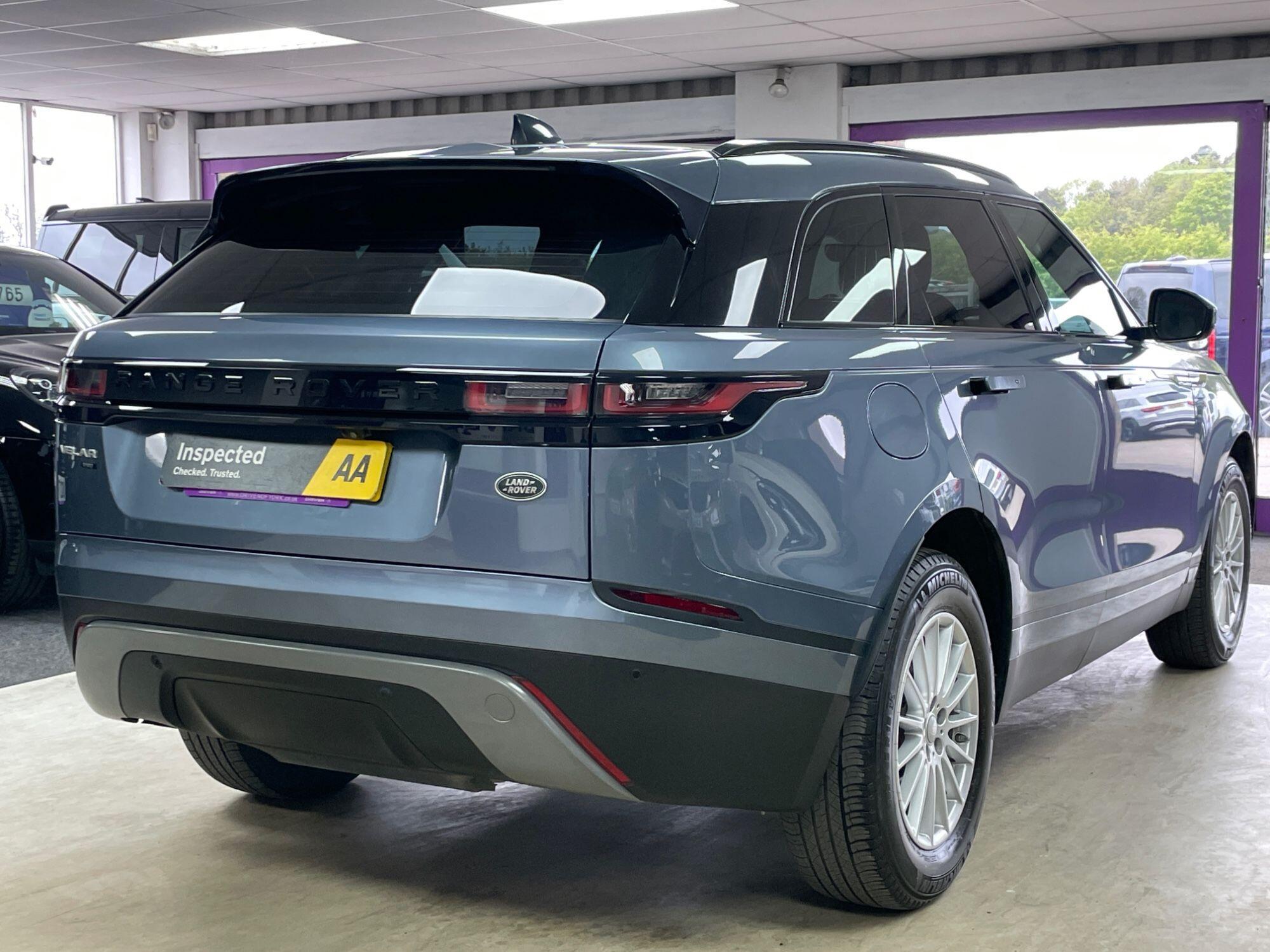 Land Rover Range Rover Velar - Image 11