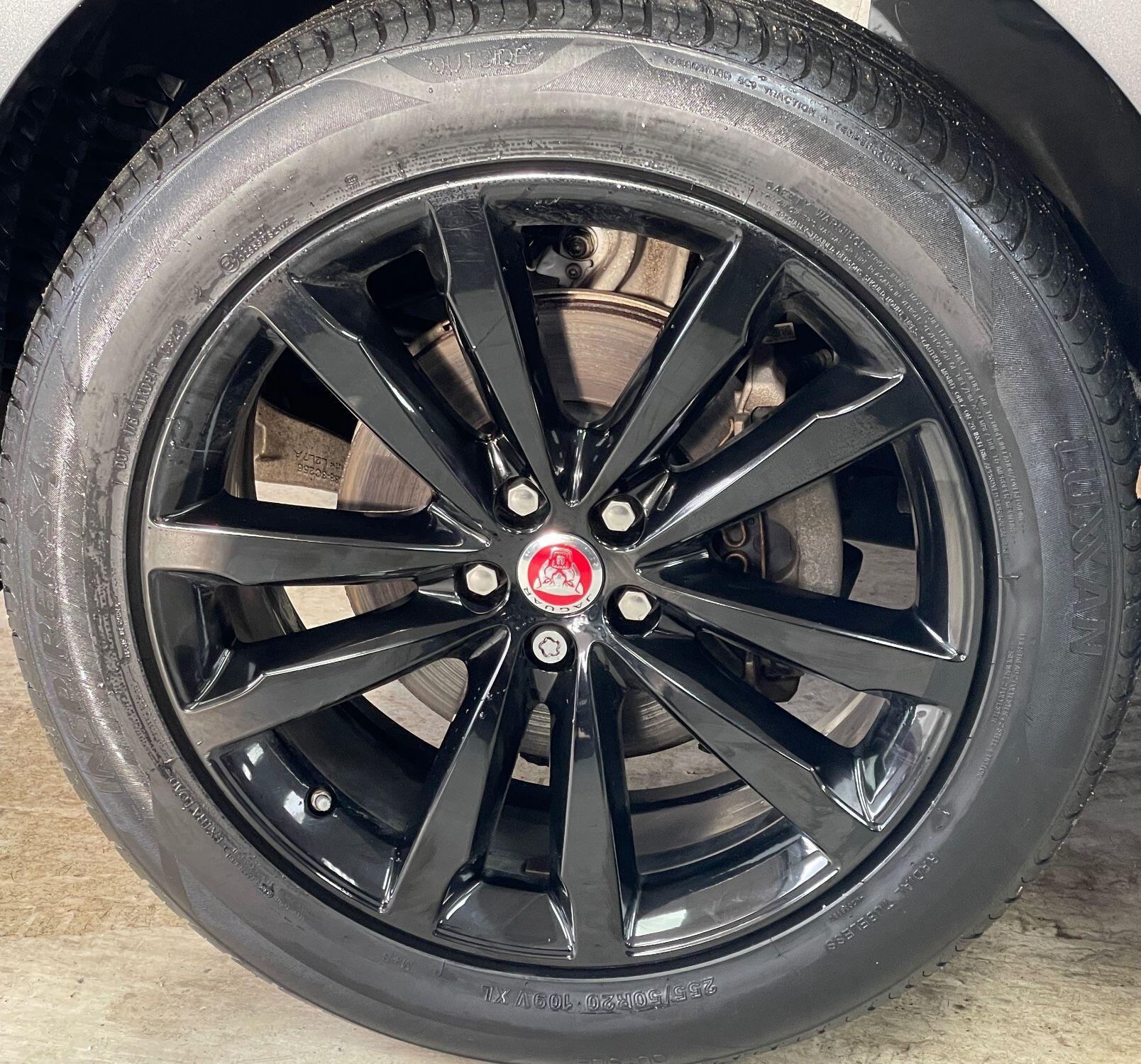 Jaguar F-Pace - Image 16