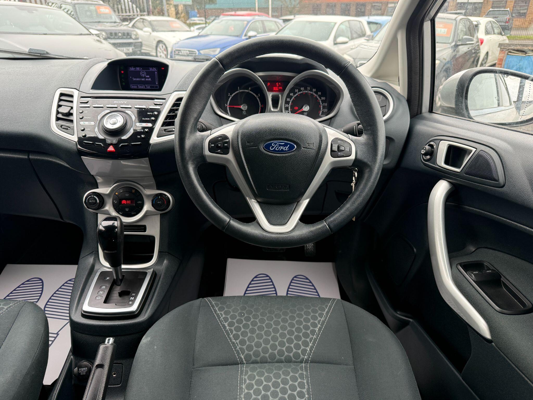 Ford Fiesta - Image 40