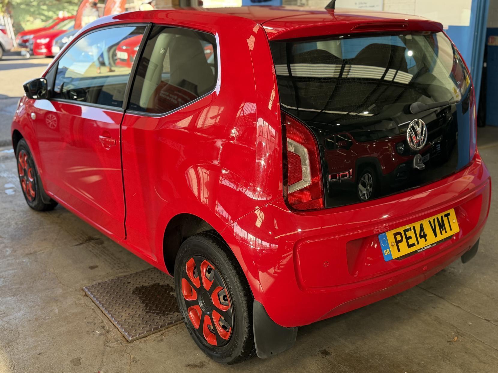 Volkswagen up! - Image 3
