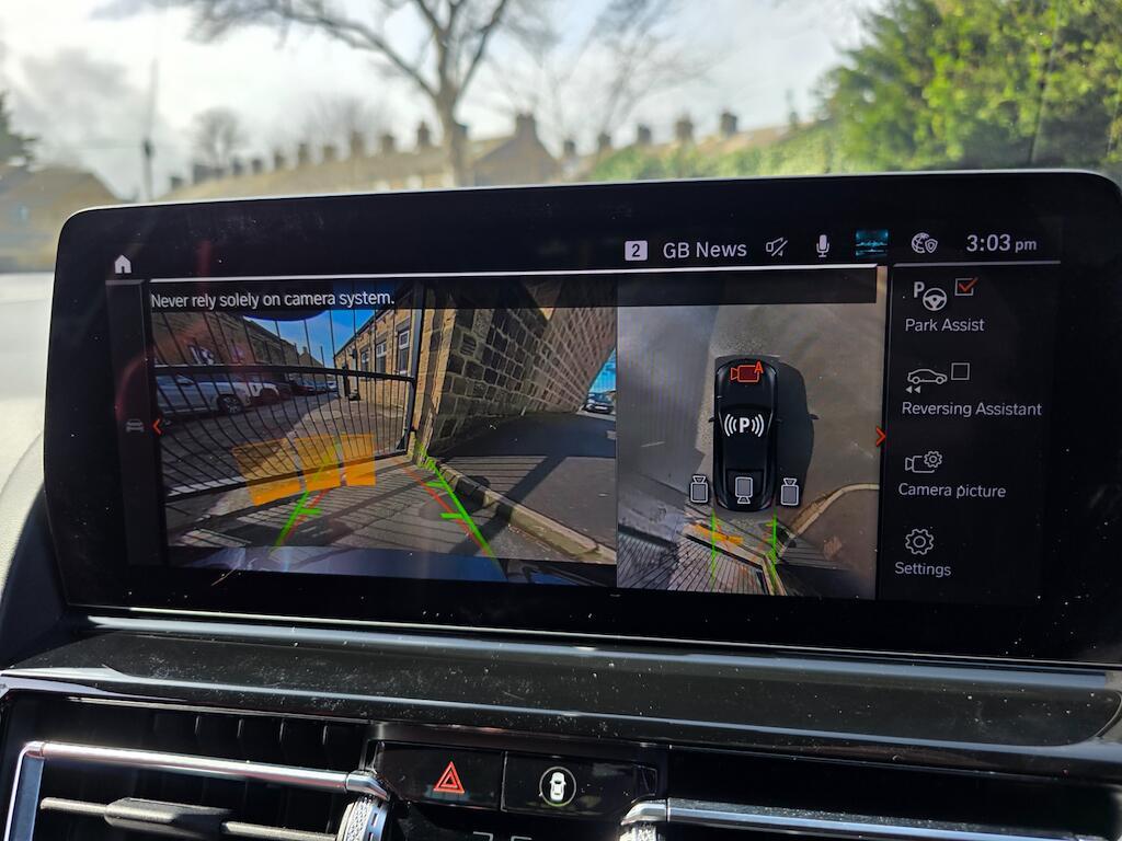 BMW 8 Series - Image 36