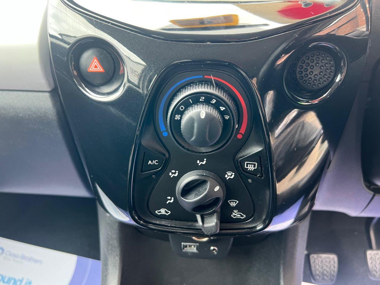Toyota Aygo - Image 21