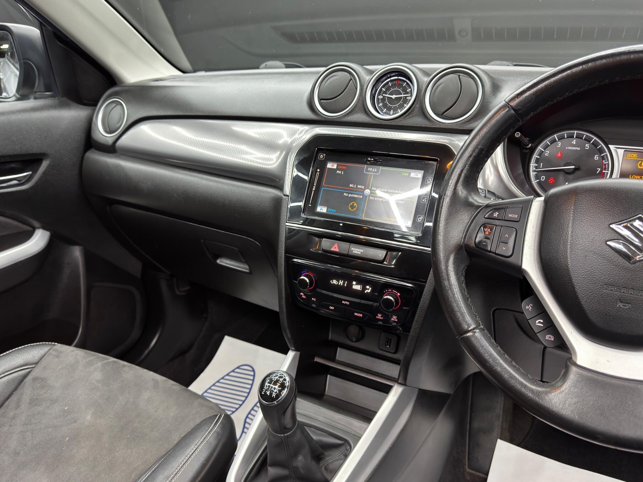 Suzuki Vitara - Image 22