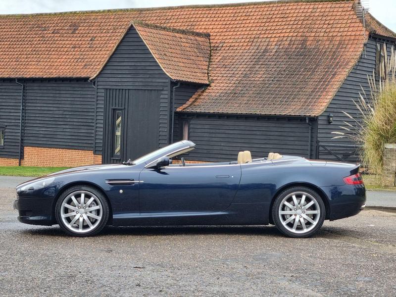 Aston Martin DB9 - Image 3