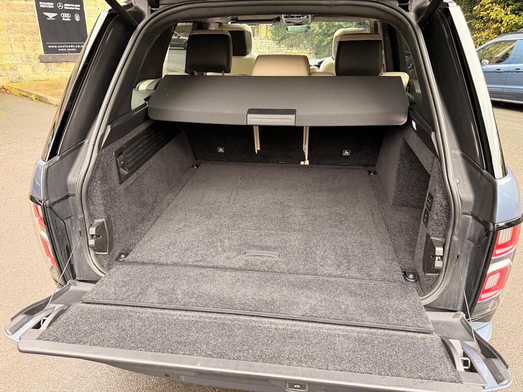 Land Rover Range Rover - Image 18