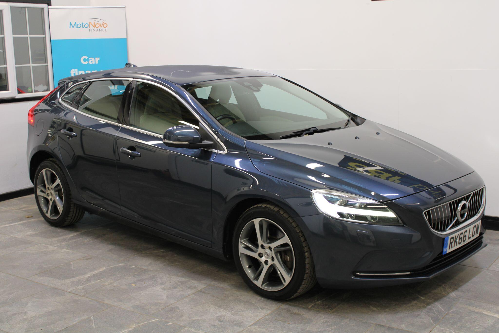 Volvo V40 - Image 5