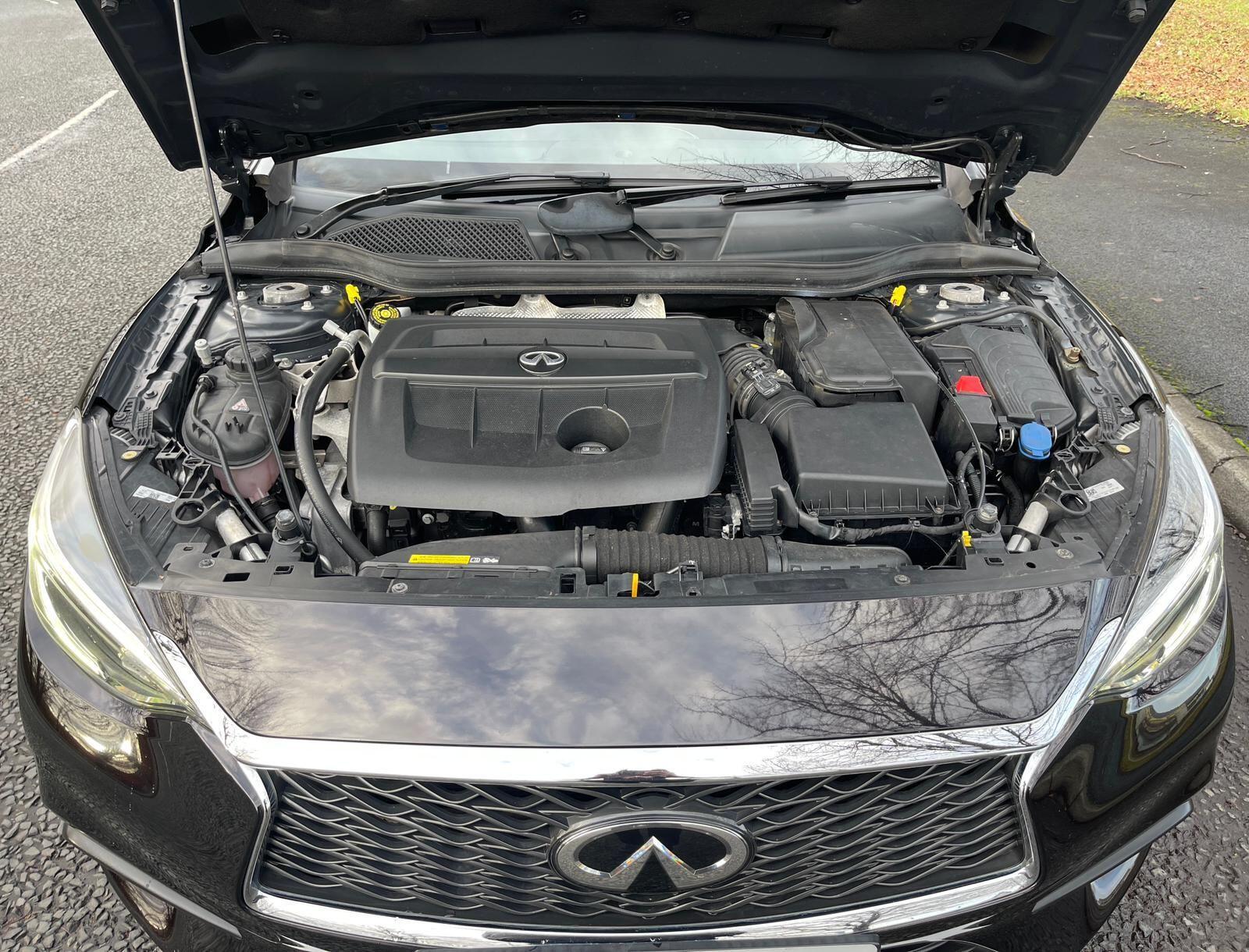 Infiniti Q30 - Image 32