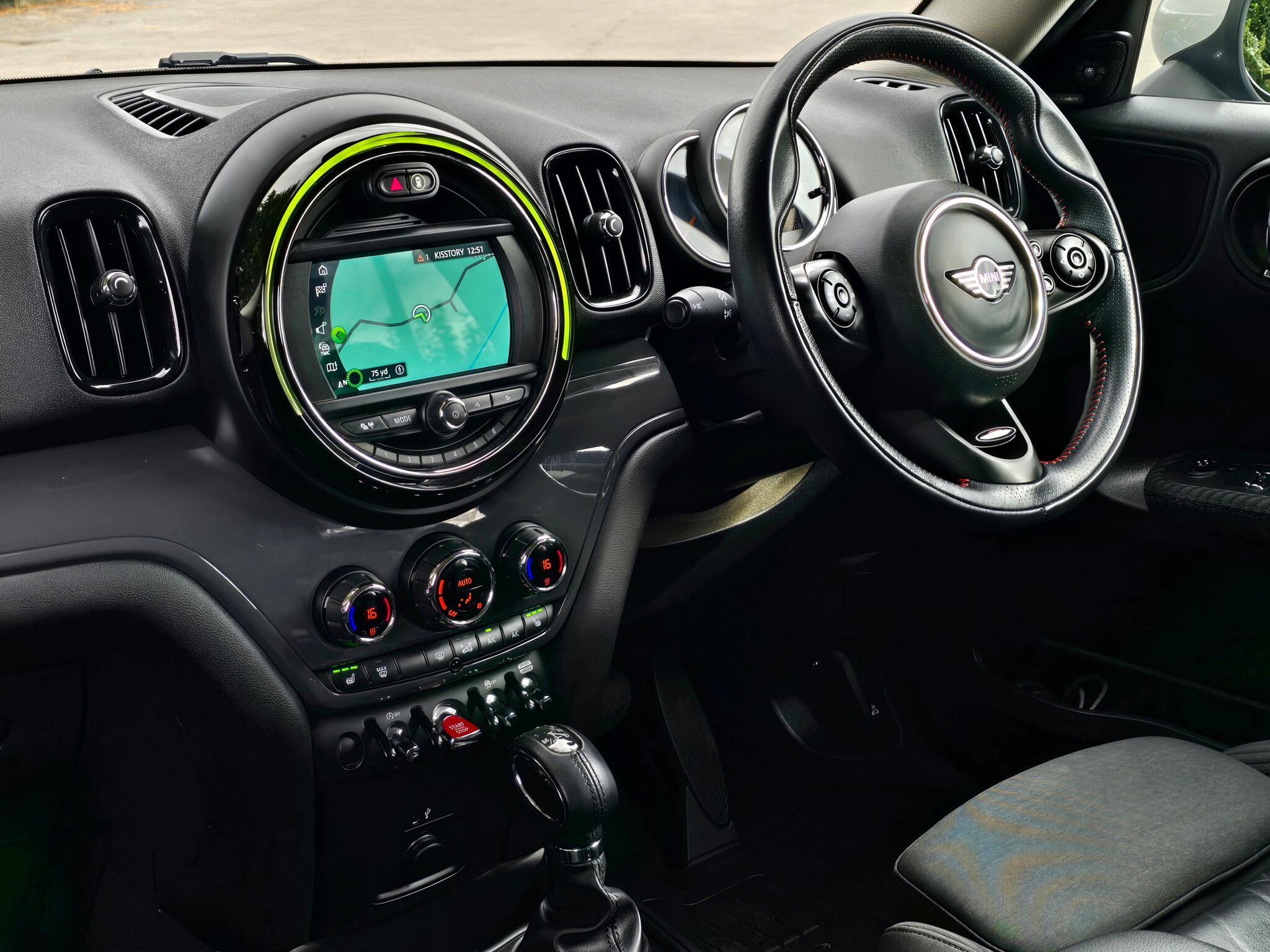 MINI Countryman - Image 2