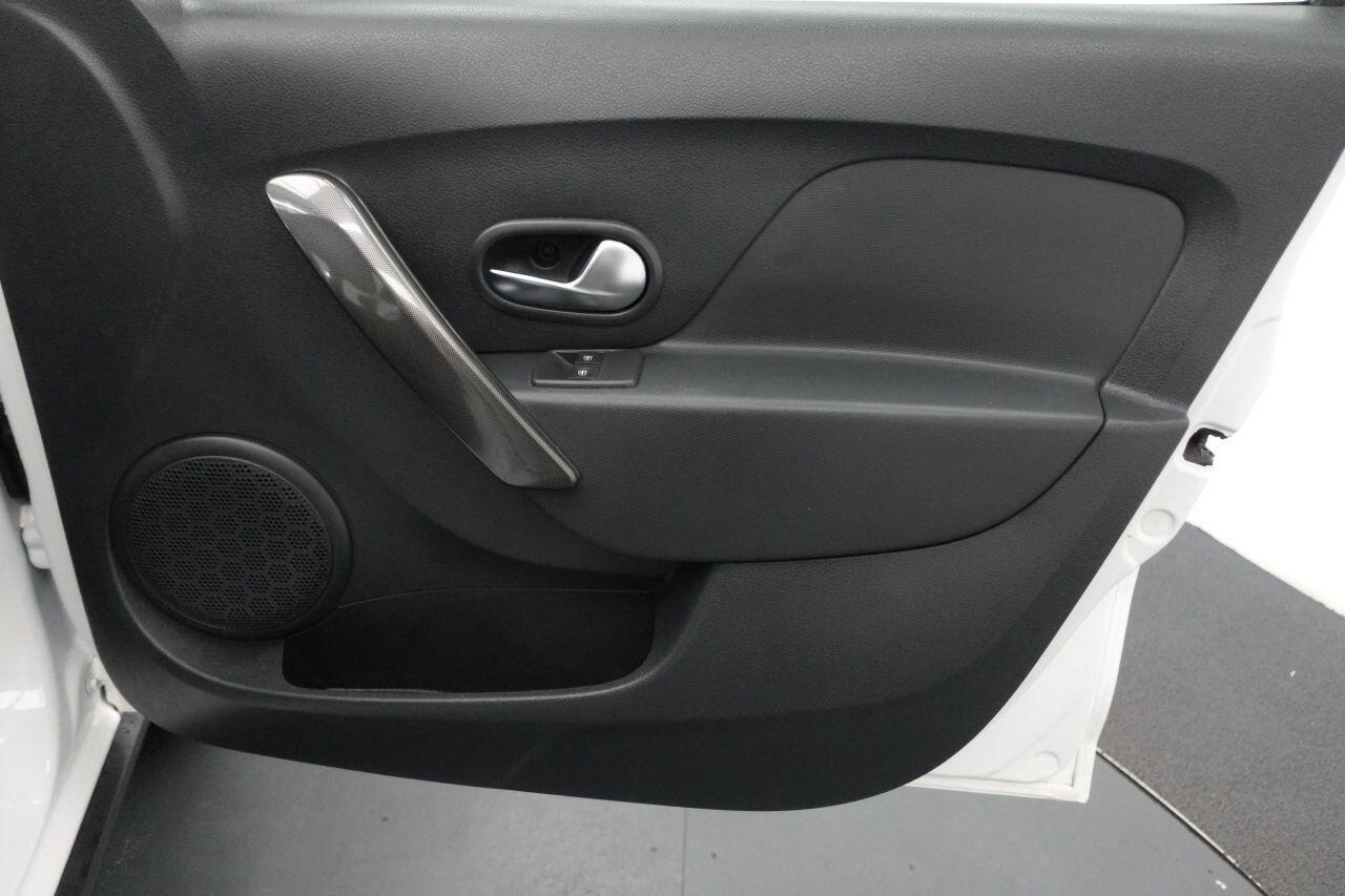 Dacia Sandero Stepway - Image 11