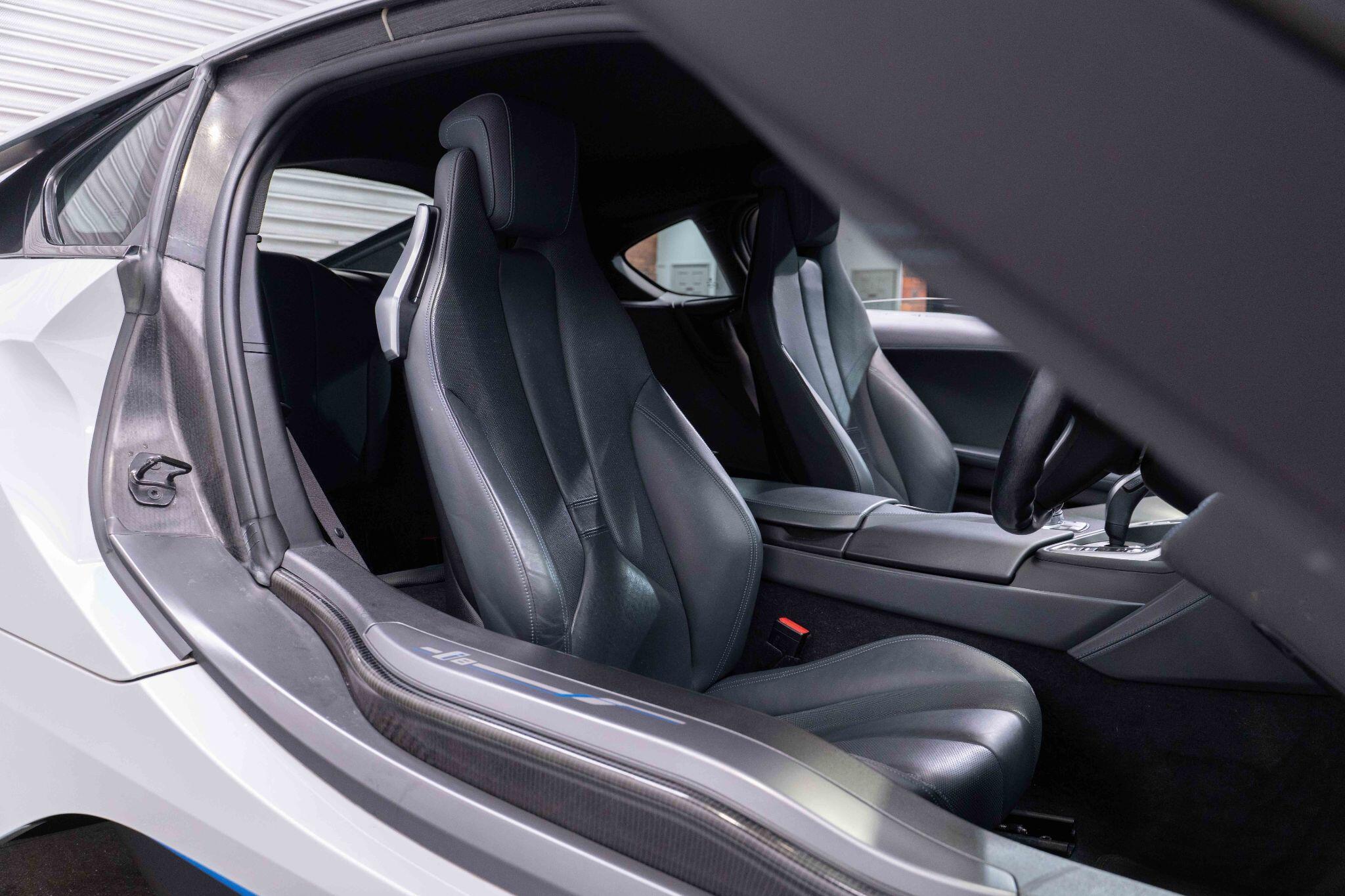 BMW i8 - Image 4