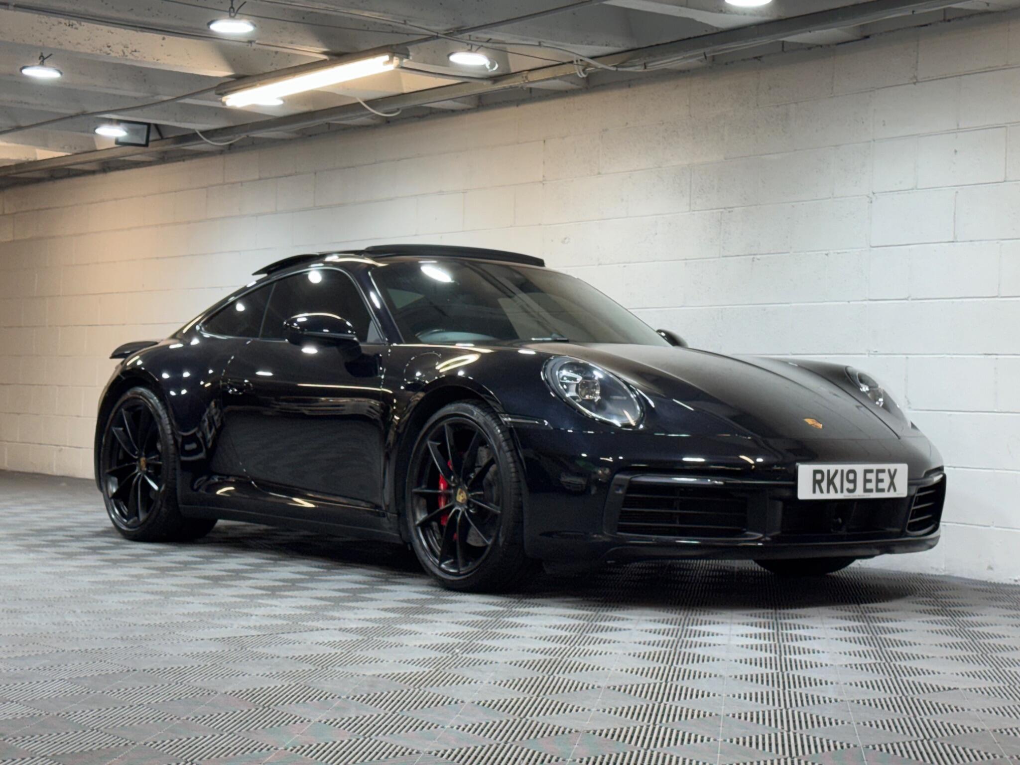 Porsche 911 - Image 24