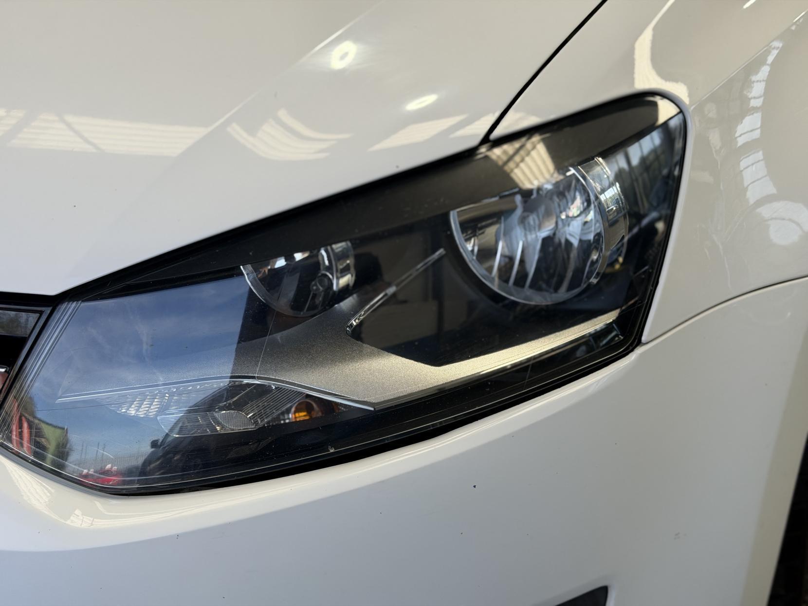 Volkswagen Polo - Image 9