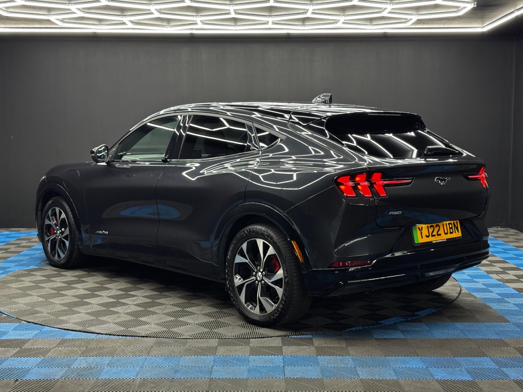 Ford Mustang Mach-E - Image 7